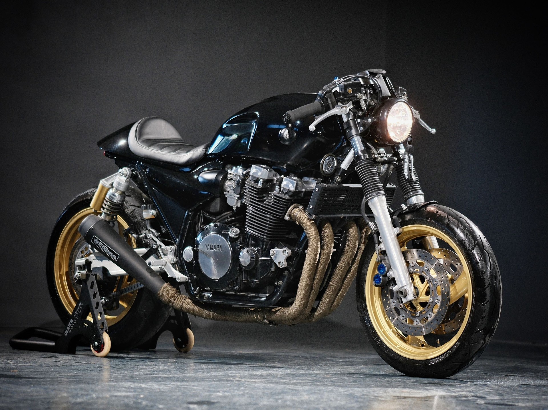 YAMAHA XJR 1300 SP - 5