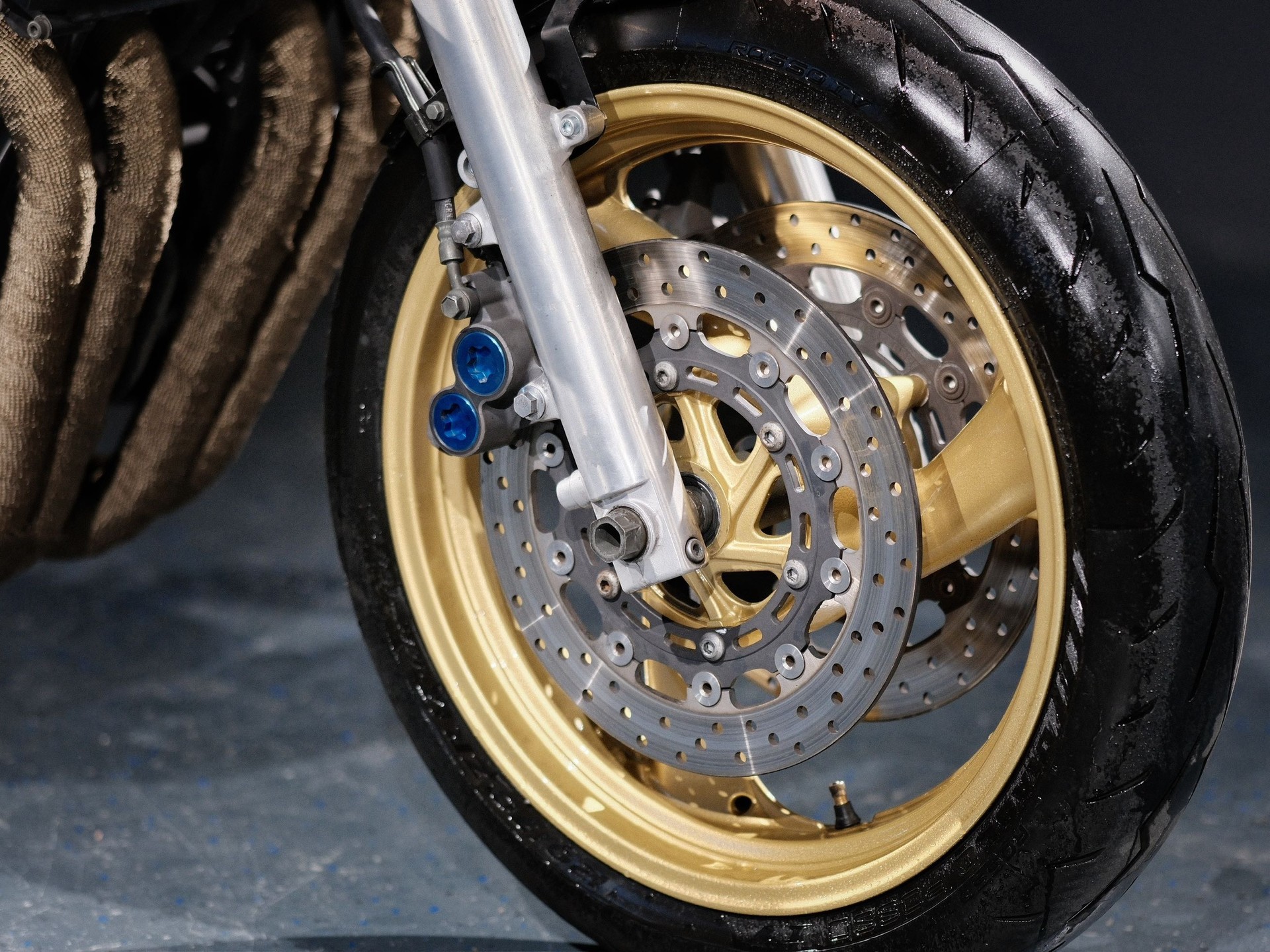YAMAHA XJR 1300 SP - 11
