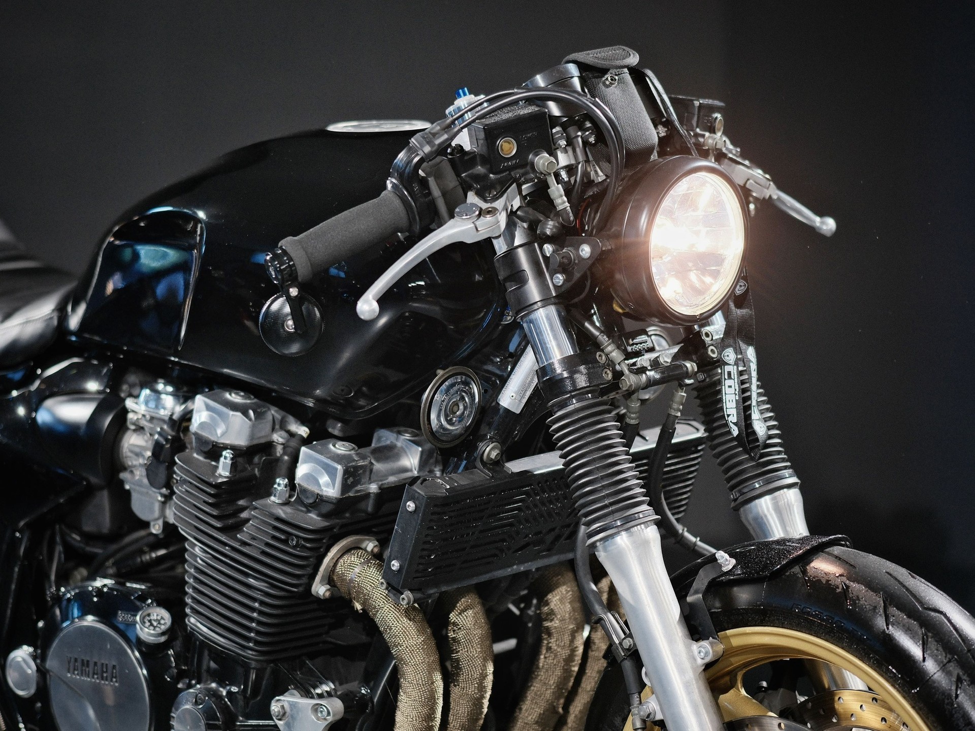 YAMAHA XJR 1300 SP - 10