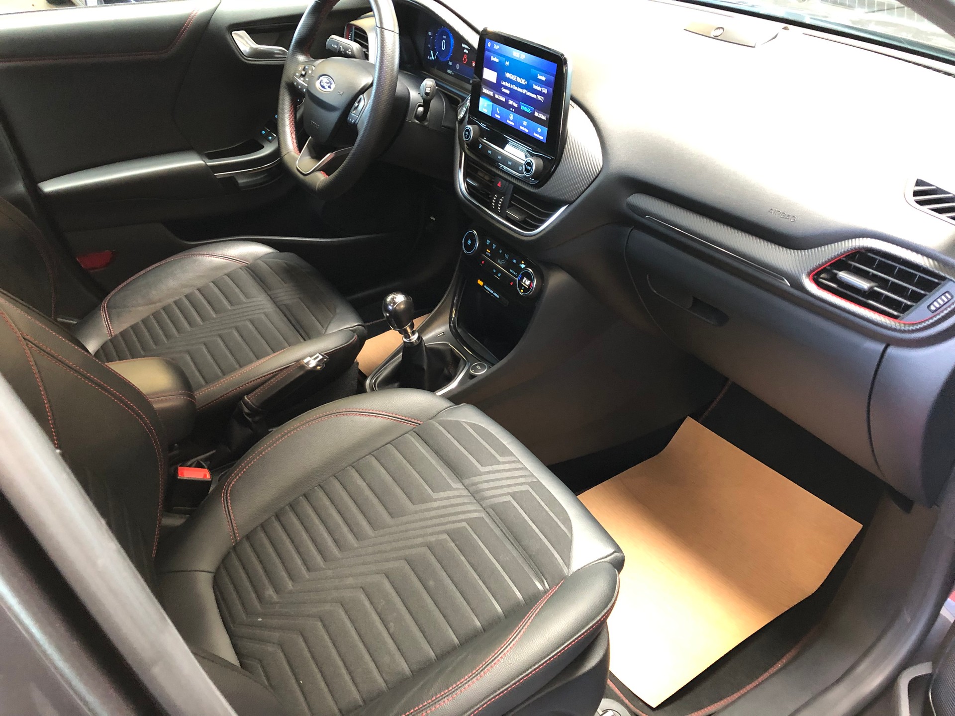 FORD Puma 1.0 MHEV ST-Line - 12