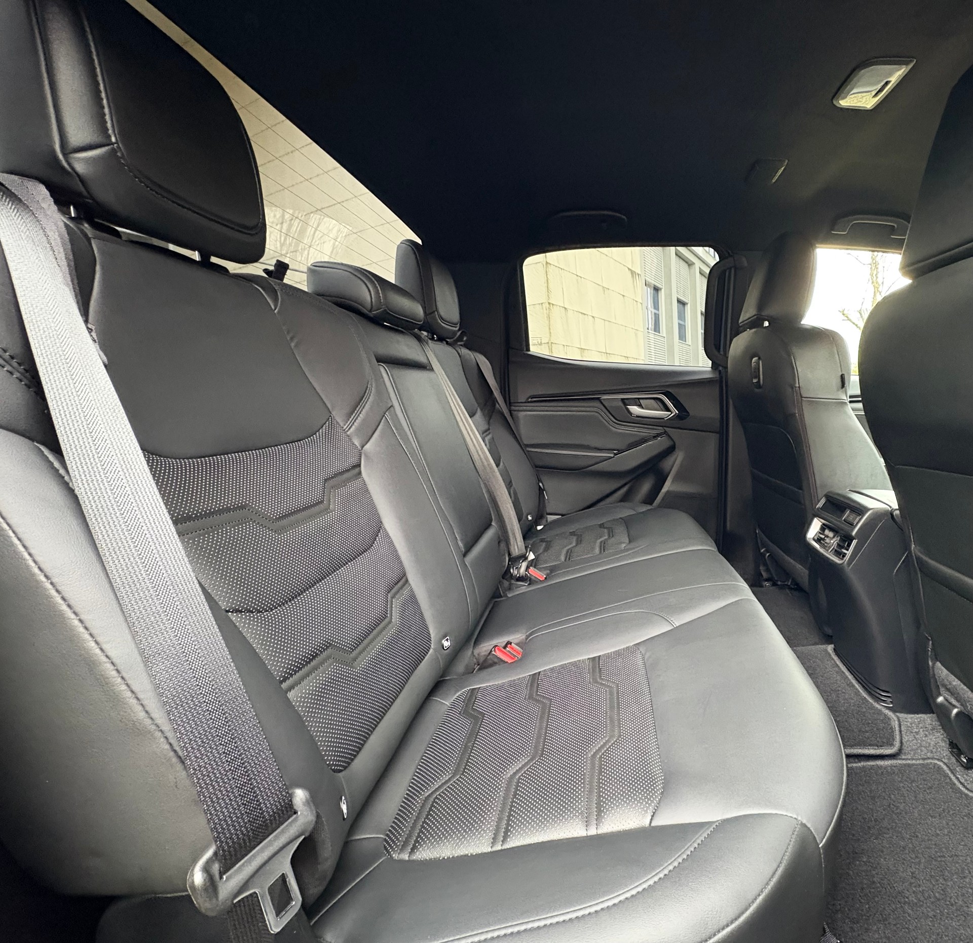 ISUZU D-MAX 1.9 CrewCab N60FF 4x4 AT - 13