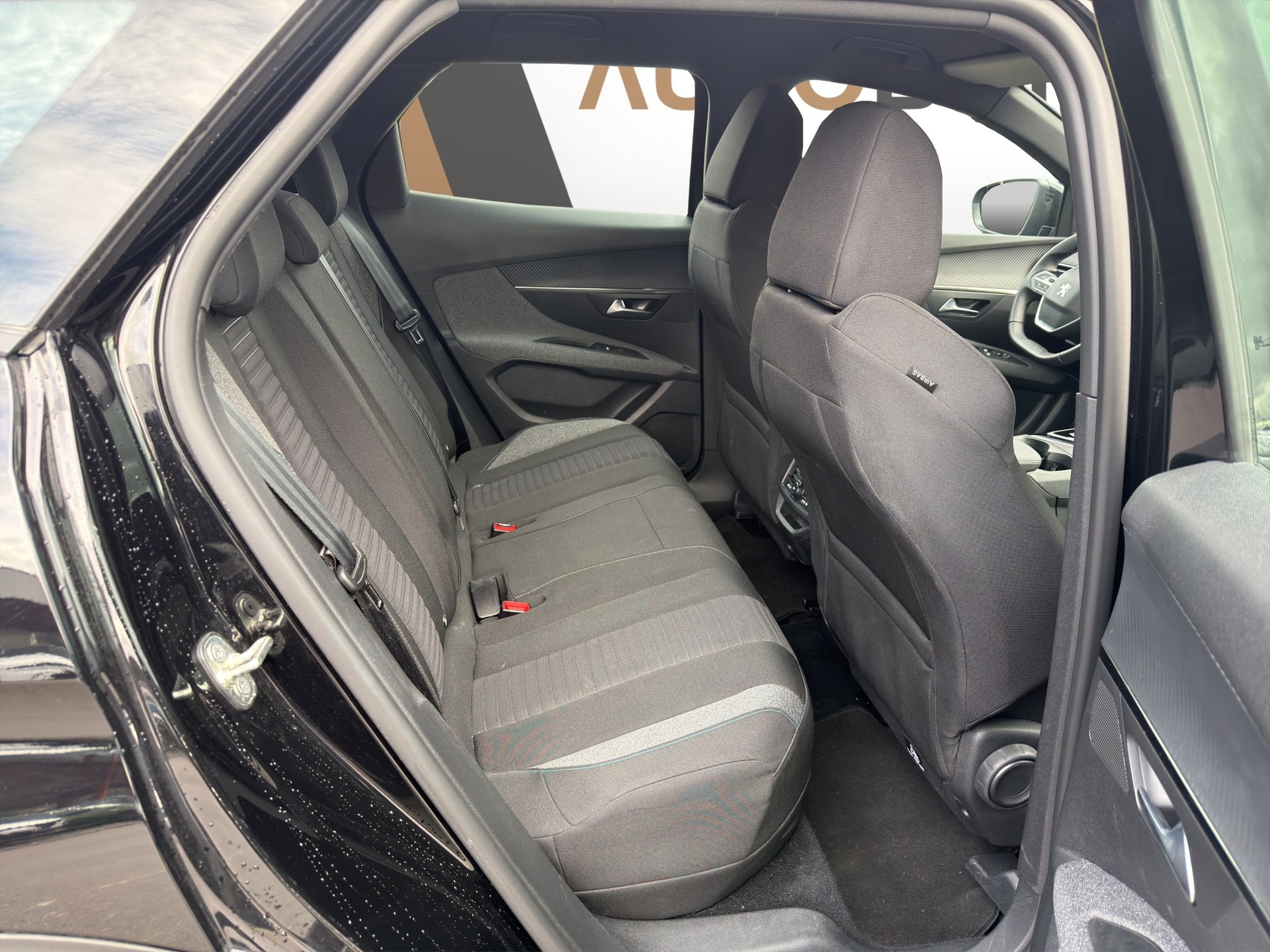 PEUGEOT 3008 1.6 Plug-in Hybrid Active Pack - 12