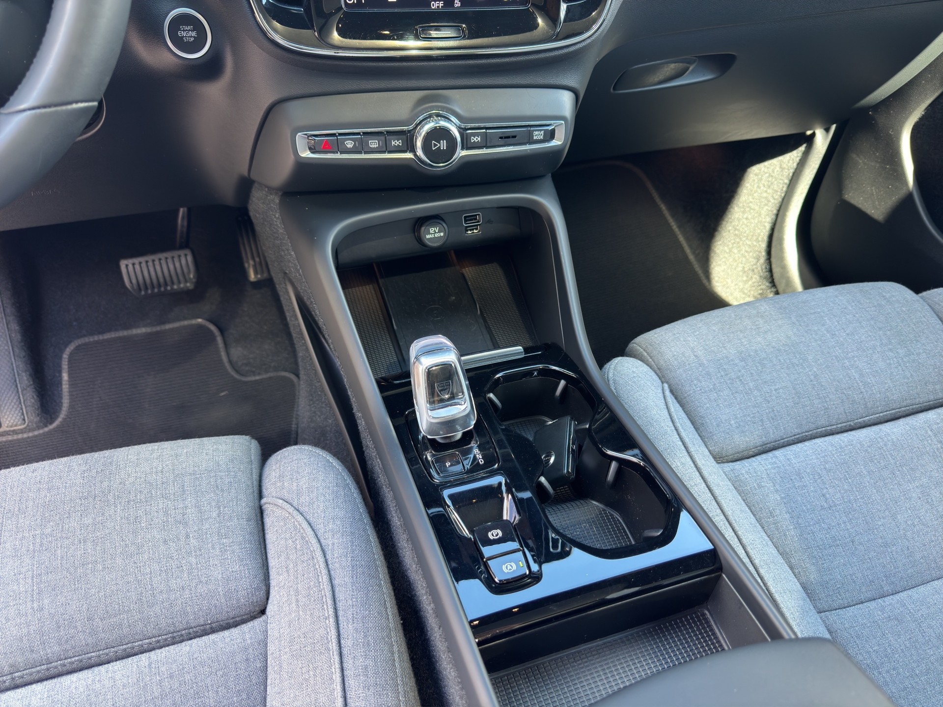 VOLVO XC40 T5 PHEV Ultimate Dark DCT - 14