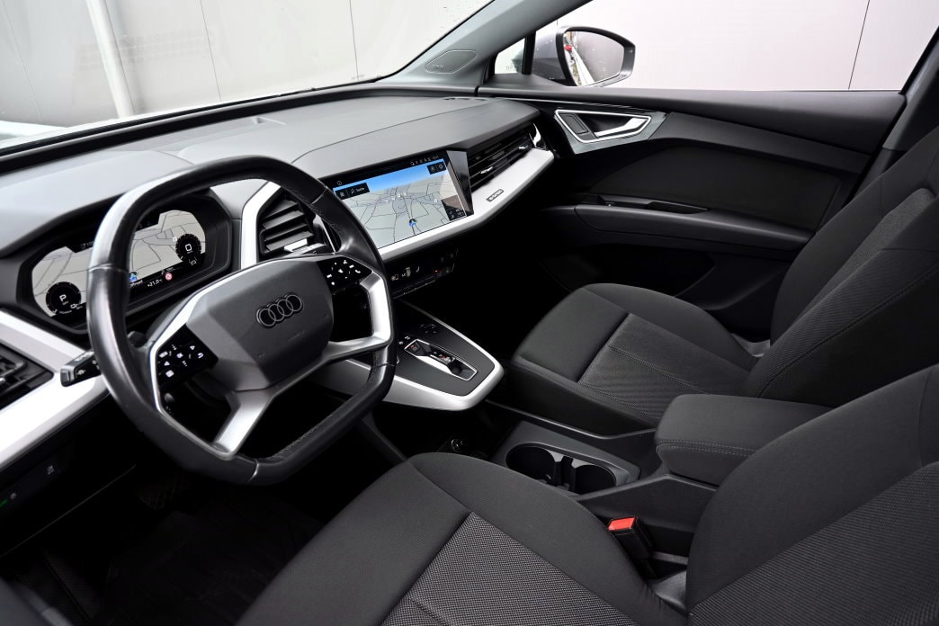 AUDI Q4 e-tron 35 - 8