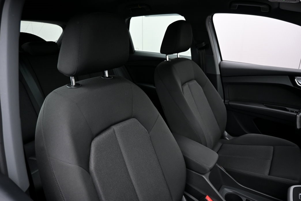 AUDI Q4 e-tron 35 - 6
