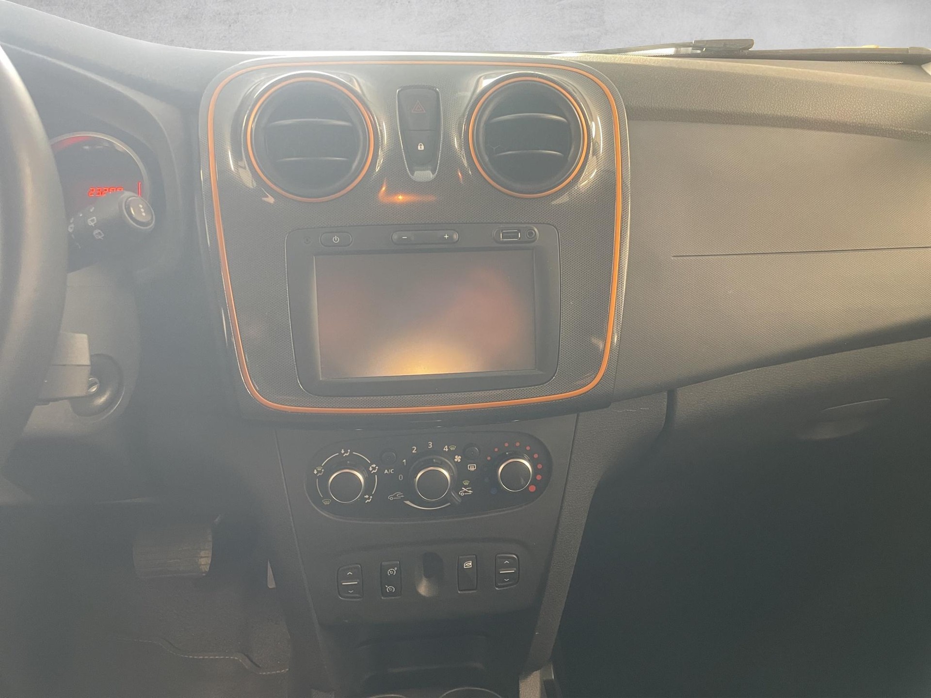DACIA Sandero 0.9 TCe Stepway Unlimited S/S - 11
