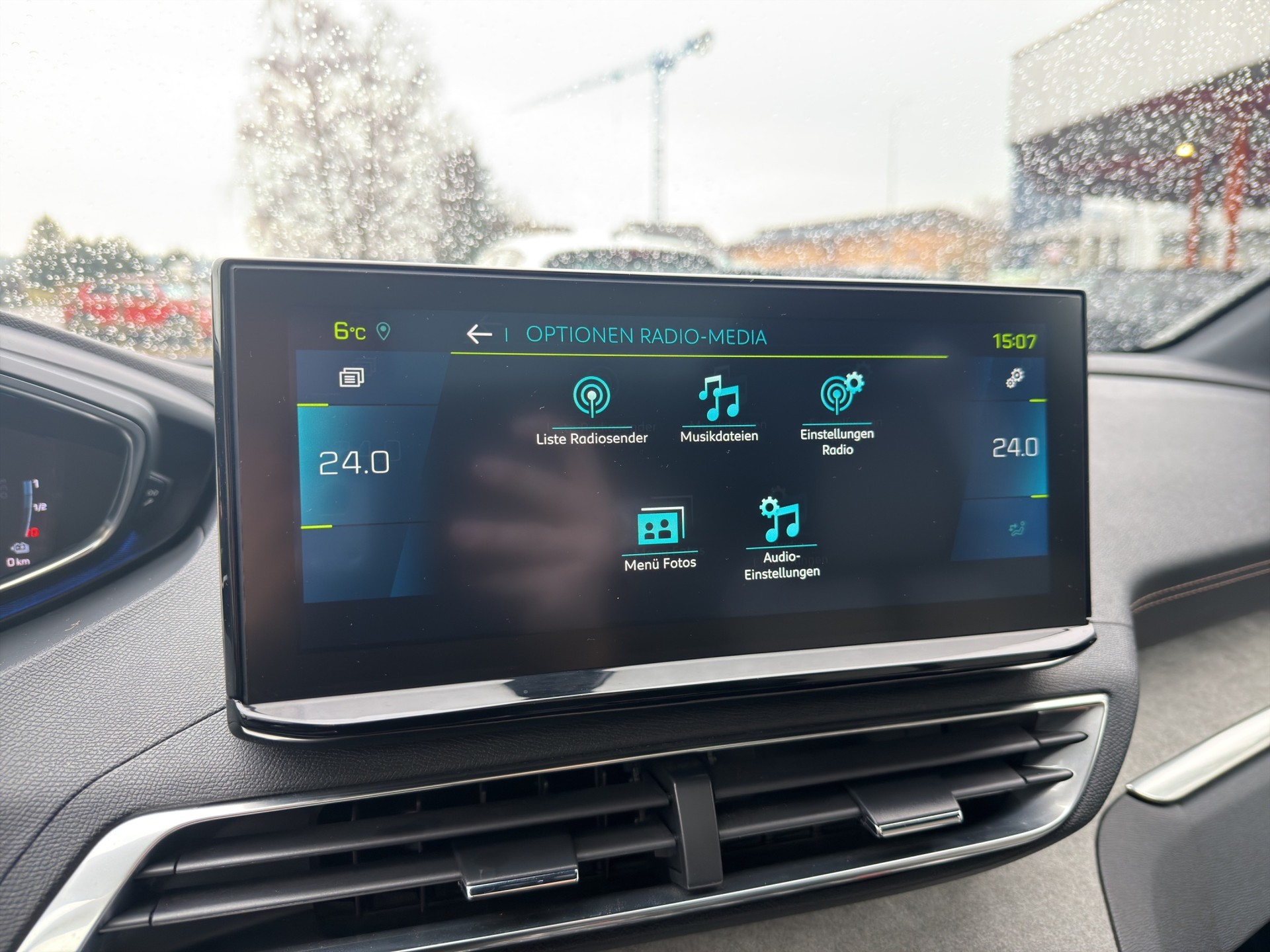 PEUGEOT 3008 1.6 Plug-in Hybrid4 GT Panoramadach - 30