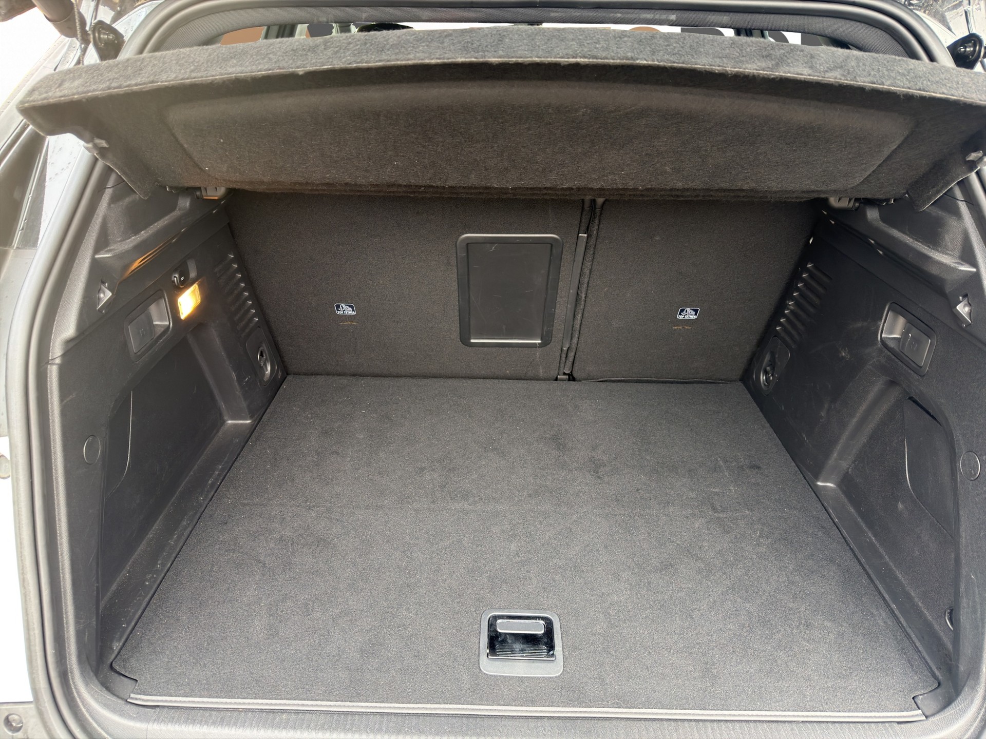 PEUGEOT 3008 1.6 Plug-in Hybrid4 GT Panoramadach - 18