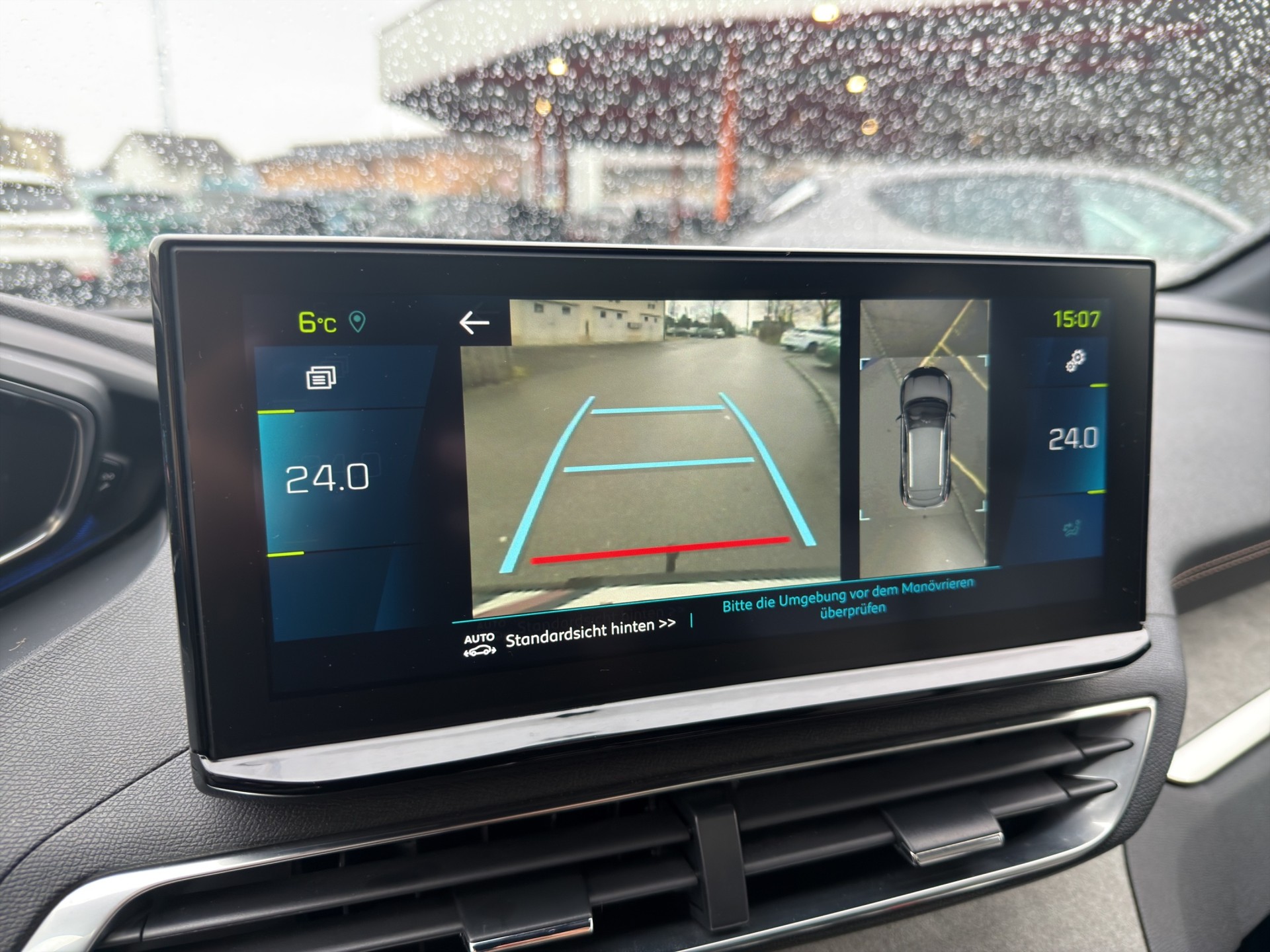 PEUGEOT 3008 1.6 Plug-in Hybrid4 GT Panoramadach - 31