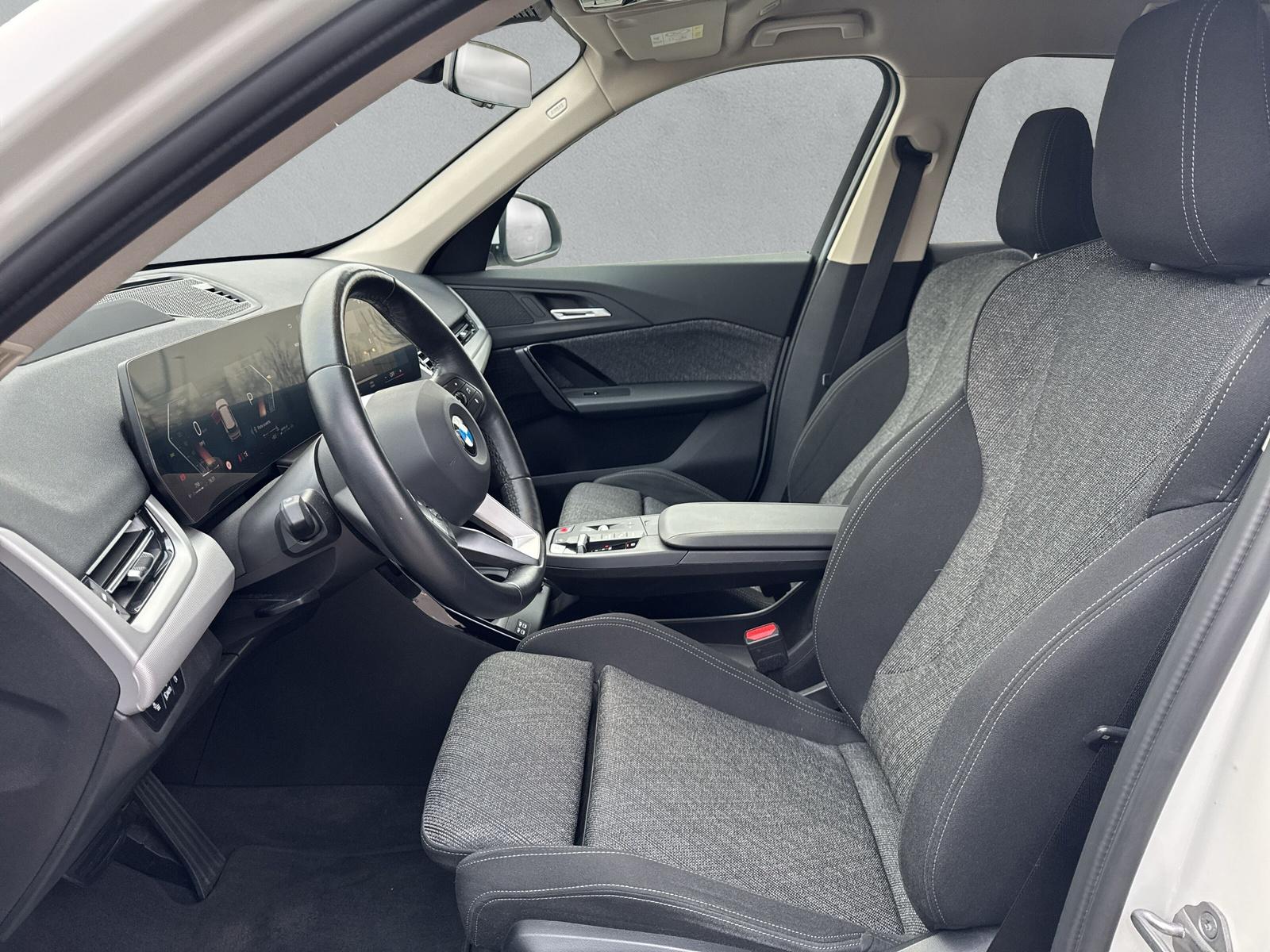 BMW X1 20d xDrive U11 (CH) AHK - 11