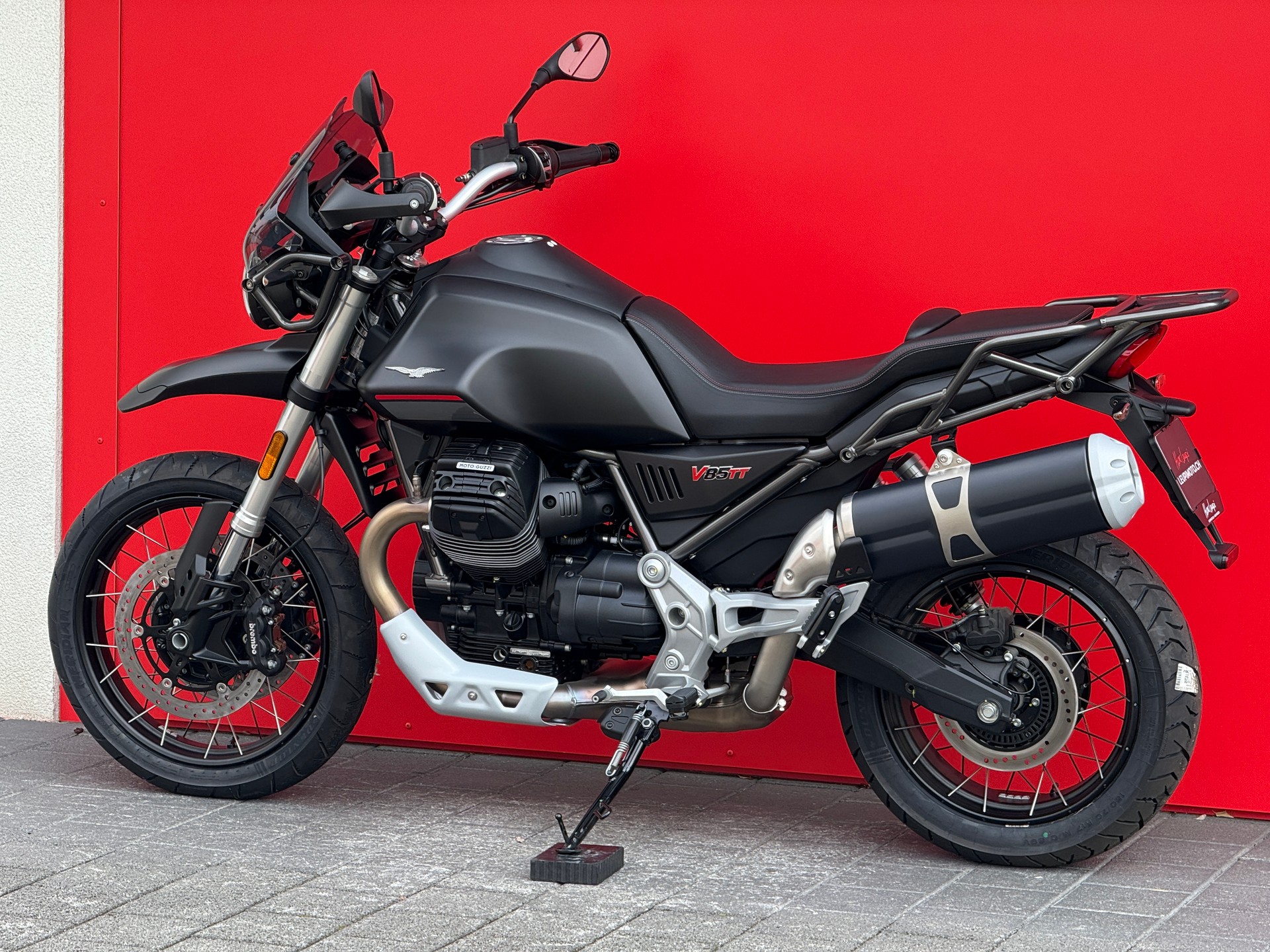 MOTO GUZZI V85 TT - 14