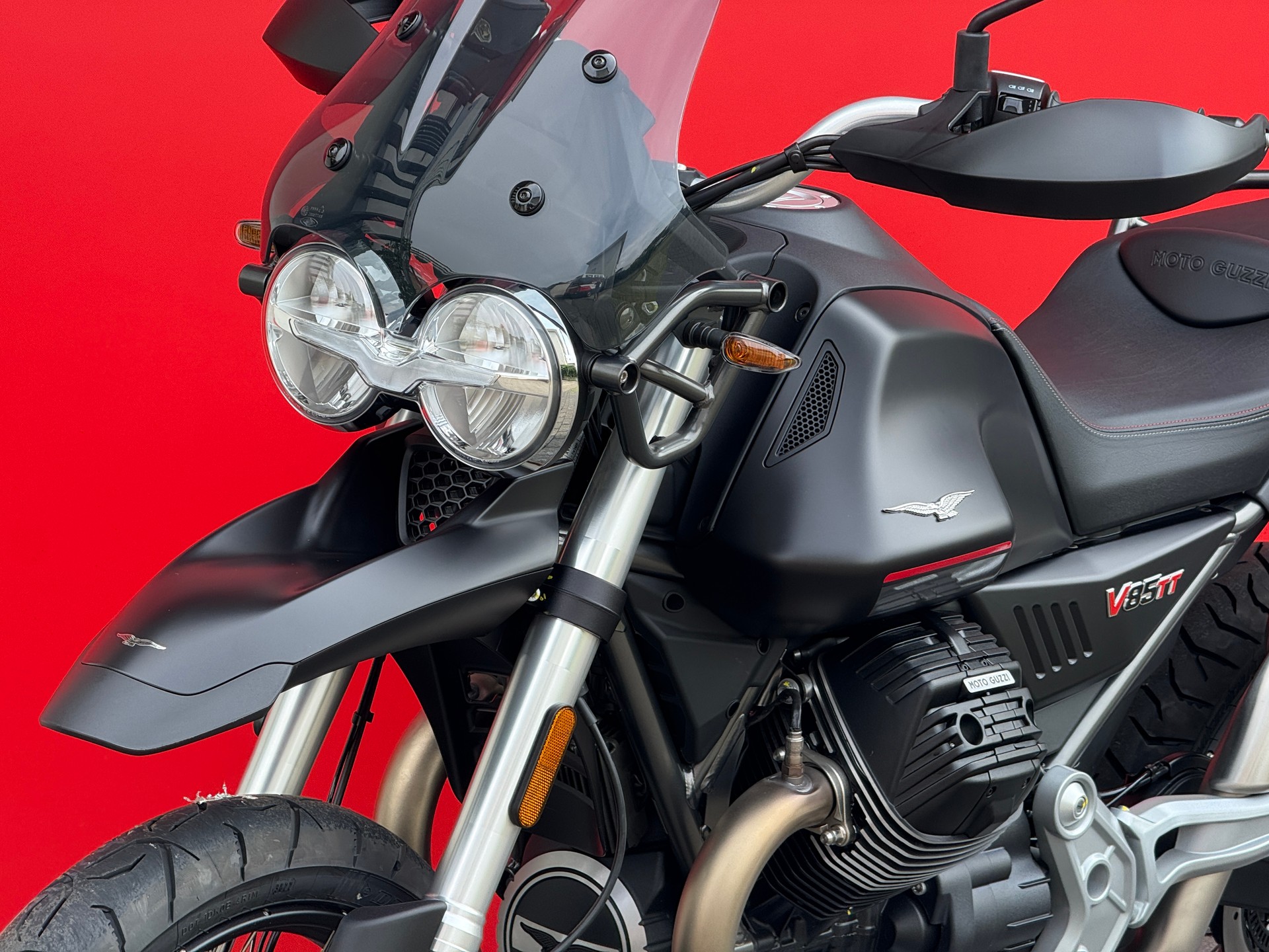 MOTO GUZZI V85 TT - 10