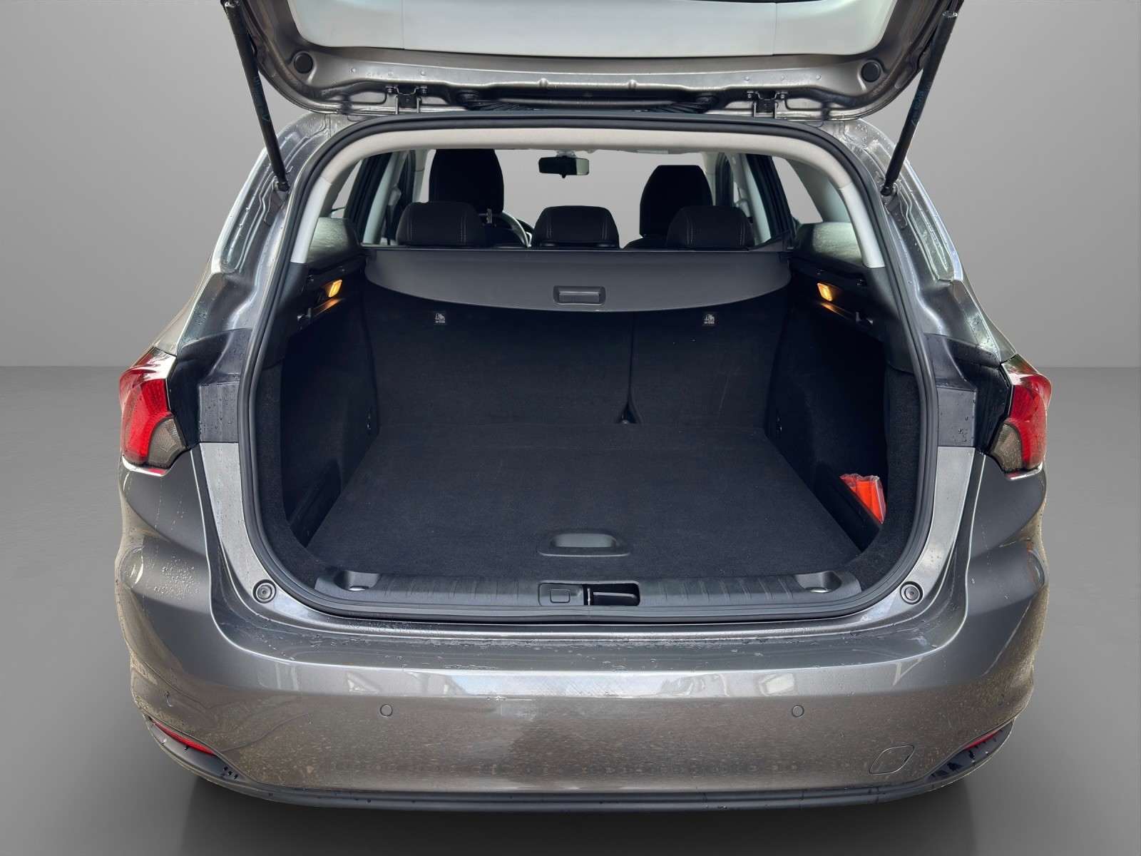 FIAT Tipo 1.6MJ Station Wagon Lounge DCT - 11