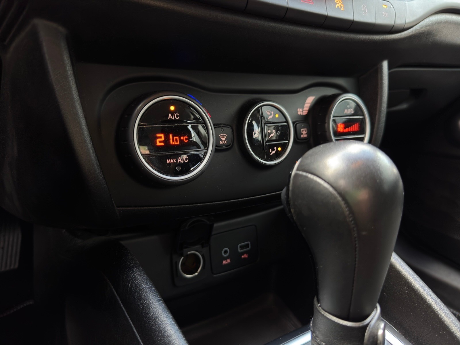 FIAT Tipo 1.6MJ Station Wagon Lounge DCT - 14