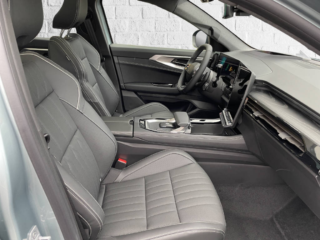 RENAULT Espace Full Hybrid E-Tech iconic full hybrid E-Tech 200 - 5 Seater - 11