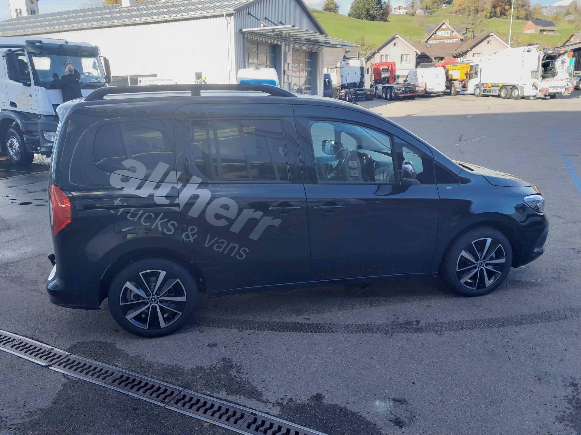 MERCEDES-BENZ 180 d Style Van S - 6