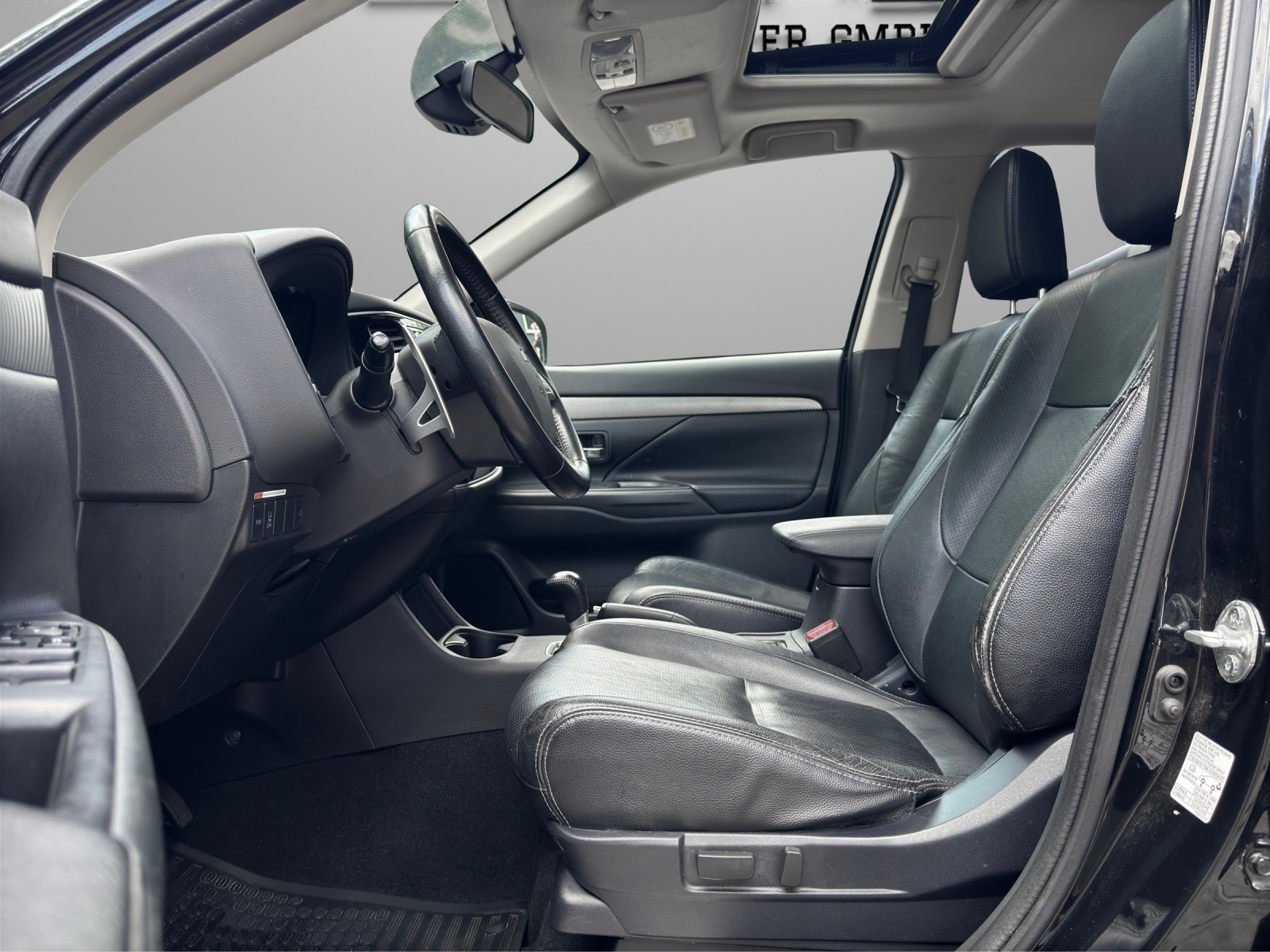 MITSUBISHI Outlander 2.2 DID Navigator Safety 4WD Automatic - 8