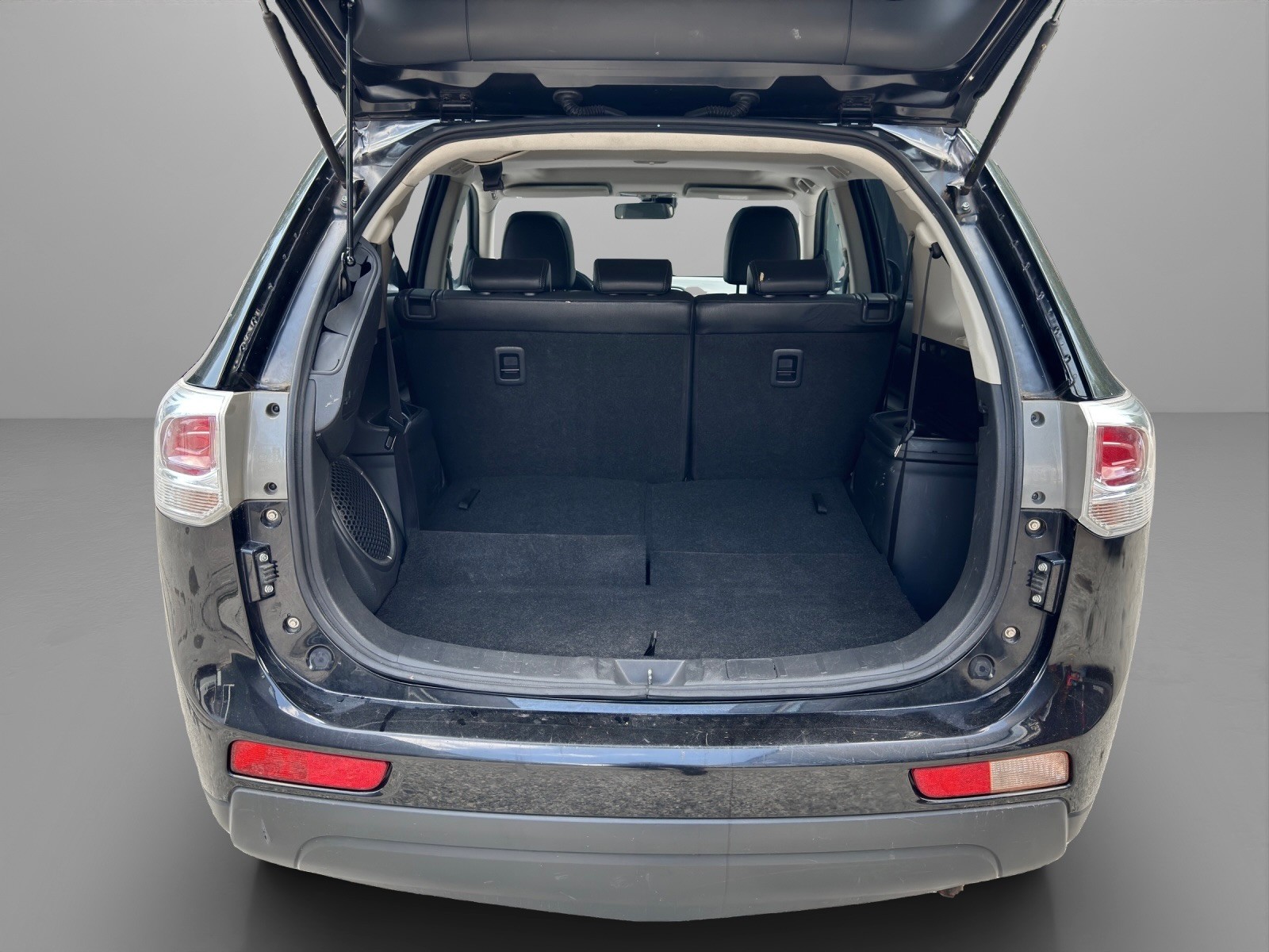 MITSUBISHI Outlander 2.2 DID Navigator Safety 4WD Automatic - 13