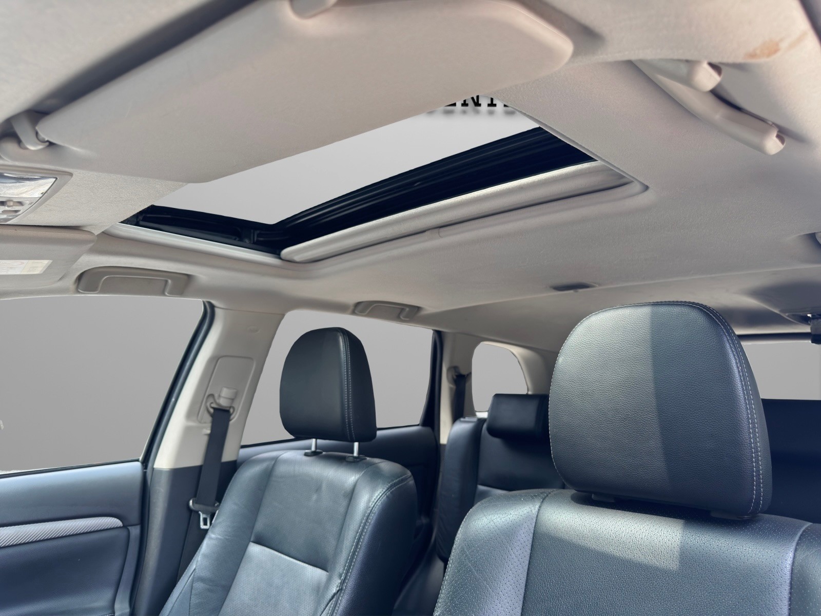 MITSUBISHI Outlander 2.2 DID Navigator Safety 4WD Automatic - 14