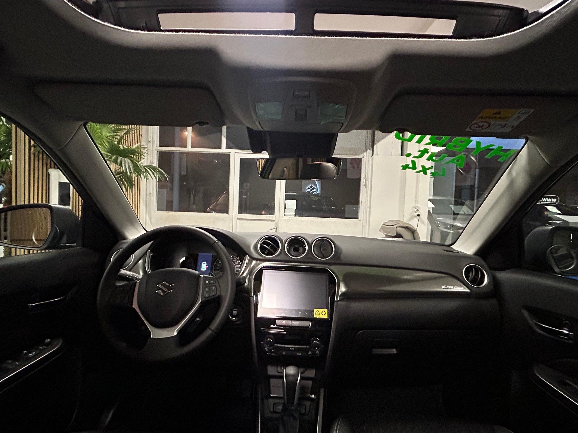 SUZUKI Vitara 1.4 T Compact Top Hybrid 4x4 - 10