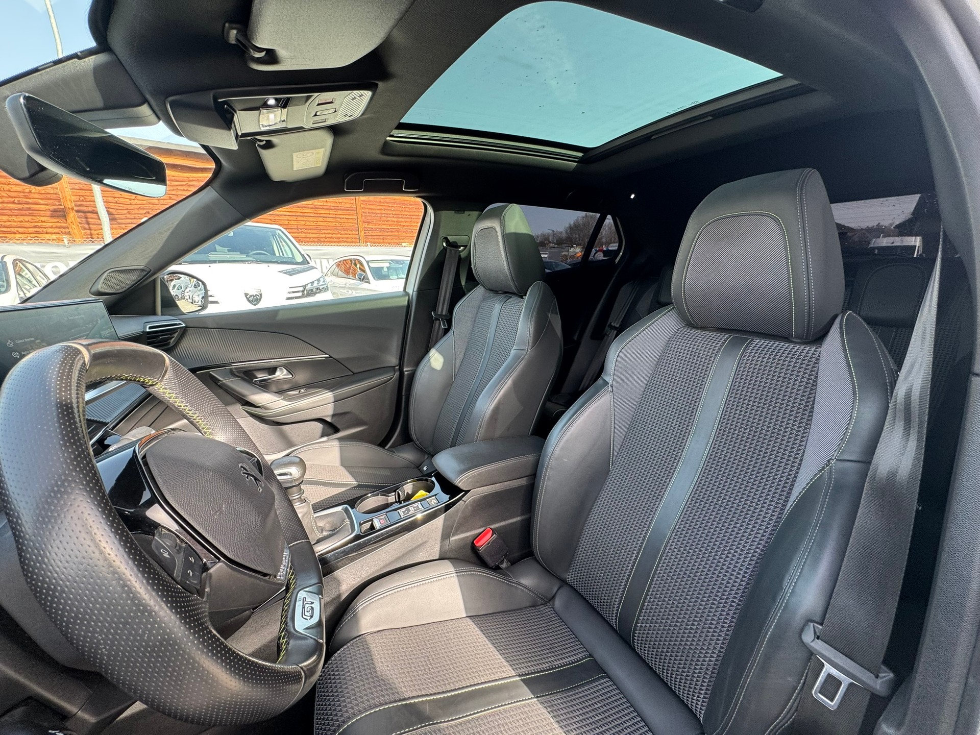 PEUGEOT 2008 1.5 BlueHDi GT Line - 5