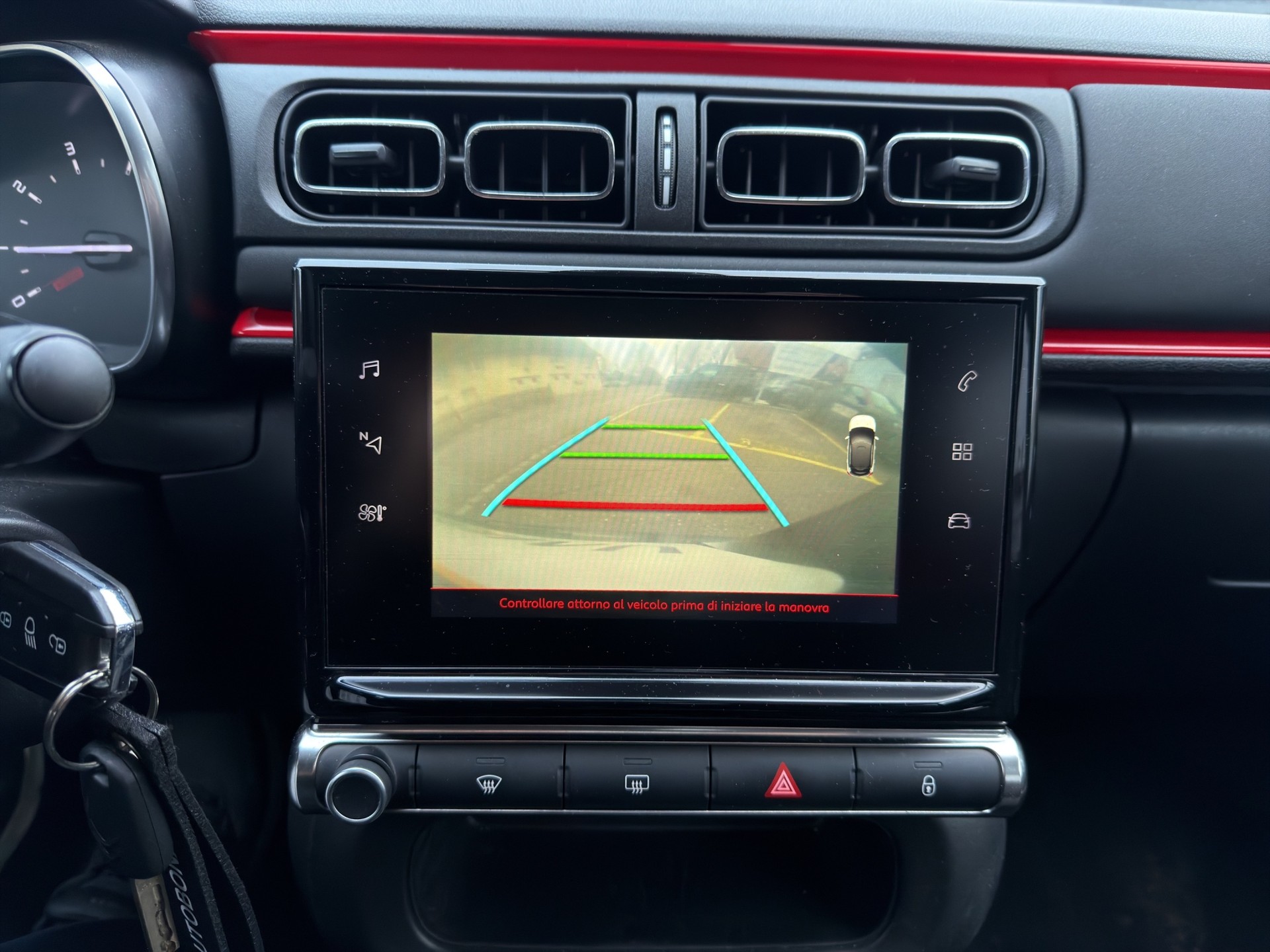 CITROEN C3 1.2 PureTech Shine - 25