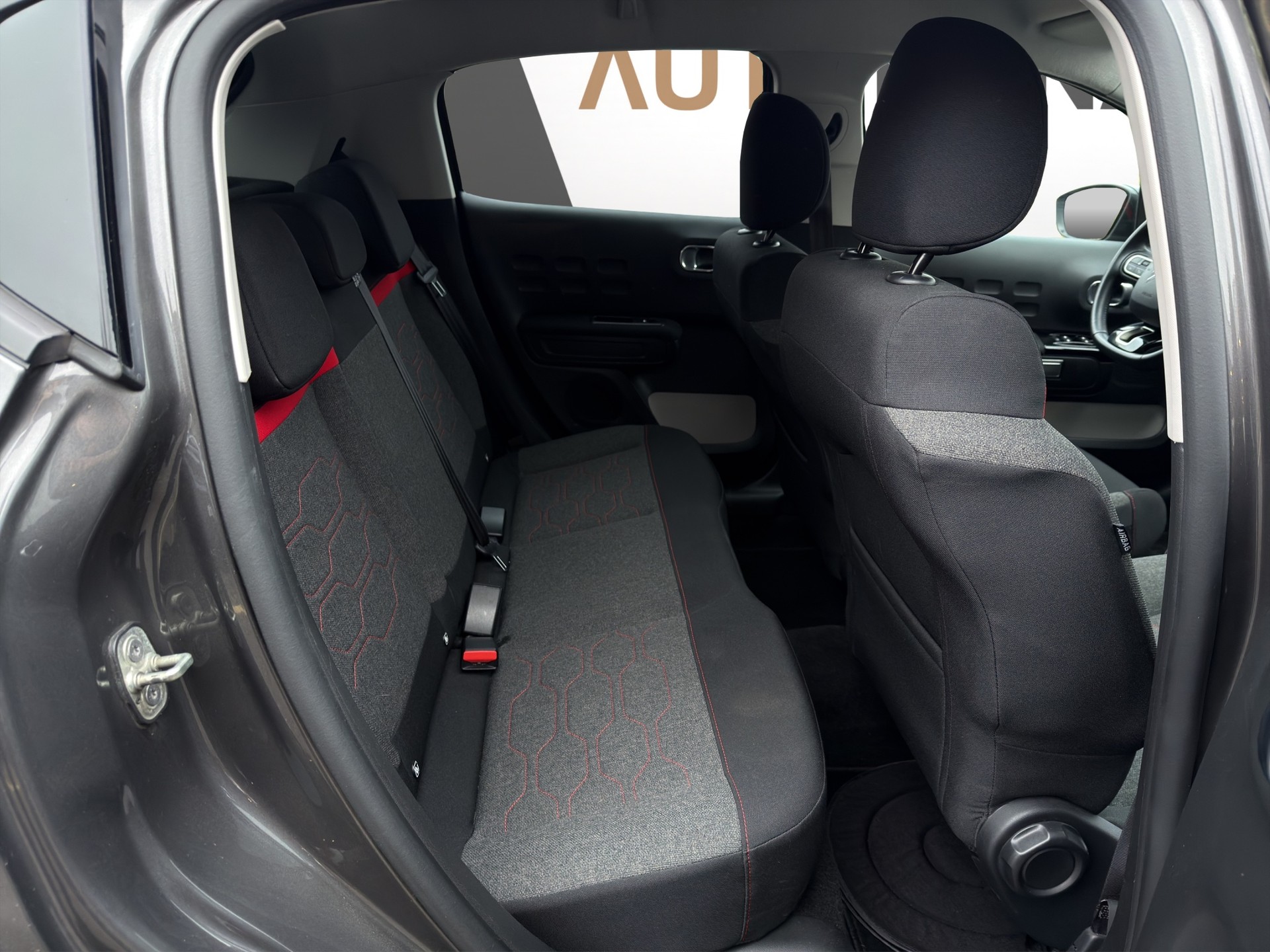 CITROEN C3 1.2 PureTech Shine - 12