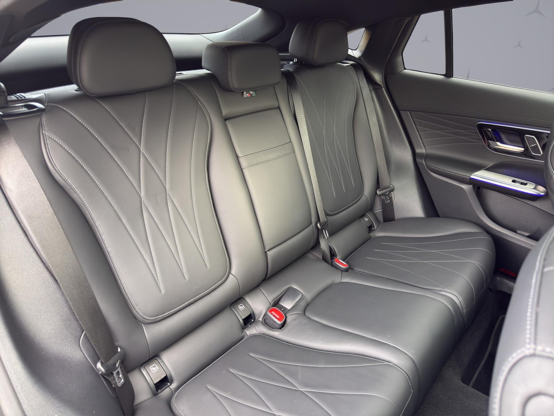 MERCEDES-BENZ GLC 300 de AMG Line 4matic Coupé - 18