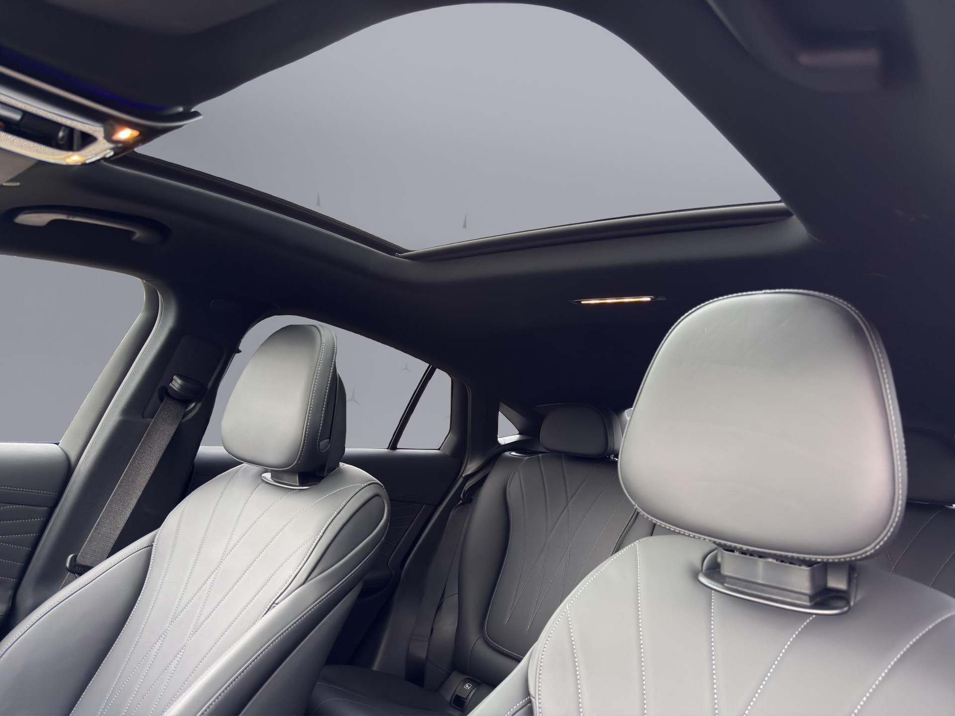 MERCEDES-BENZ GLC 300 de AMG Line 4matic Coupé - 21