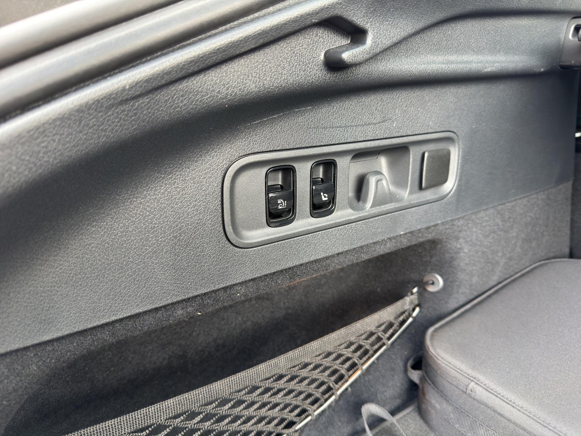 MERCEDES-BENZ GLC 300 de AMG Line 4matic Coupé - 23