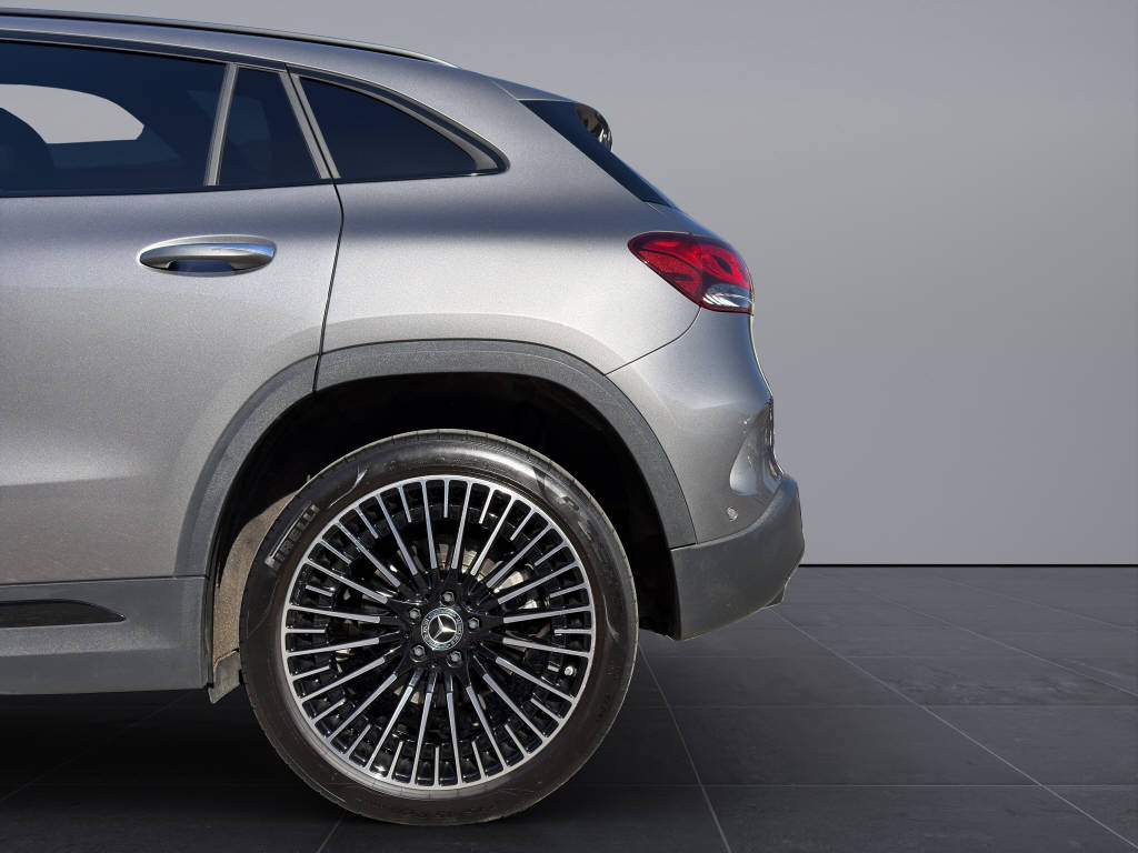 MERCEDES-BENZ EQA 350 Swiss Star AMG Line 4matic - 19