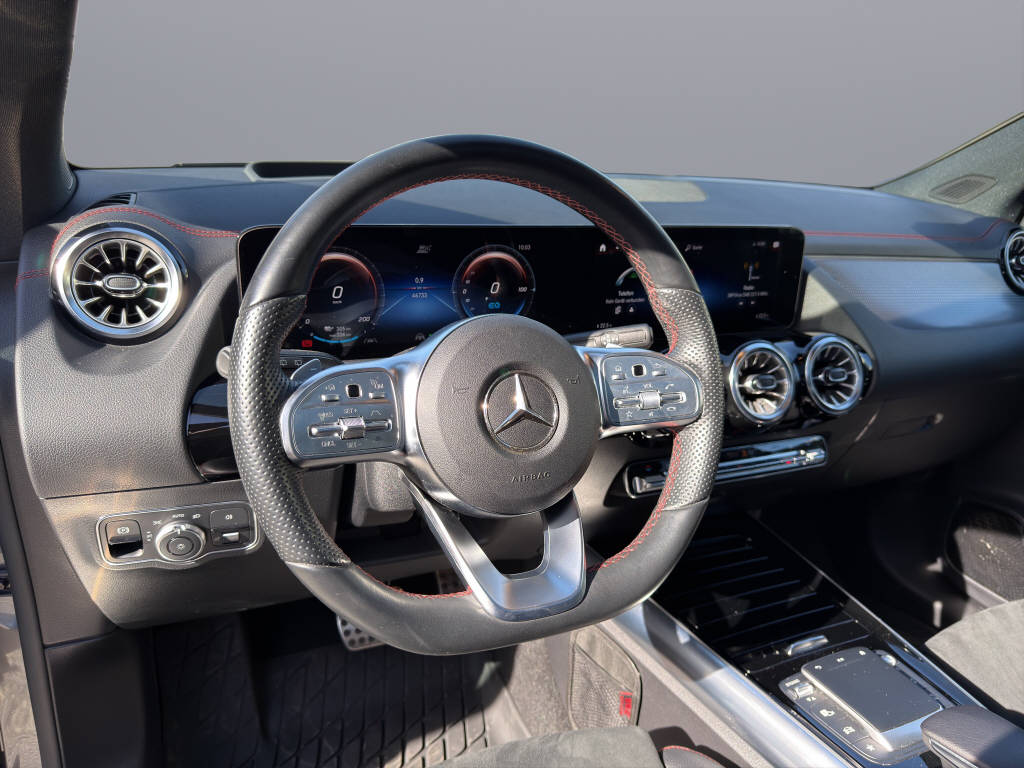 MERCEDES-BENZ EQA 350 Swiss Star AMG Line 4matic - 10