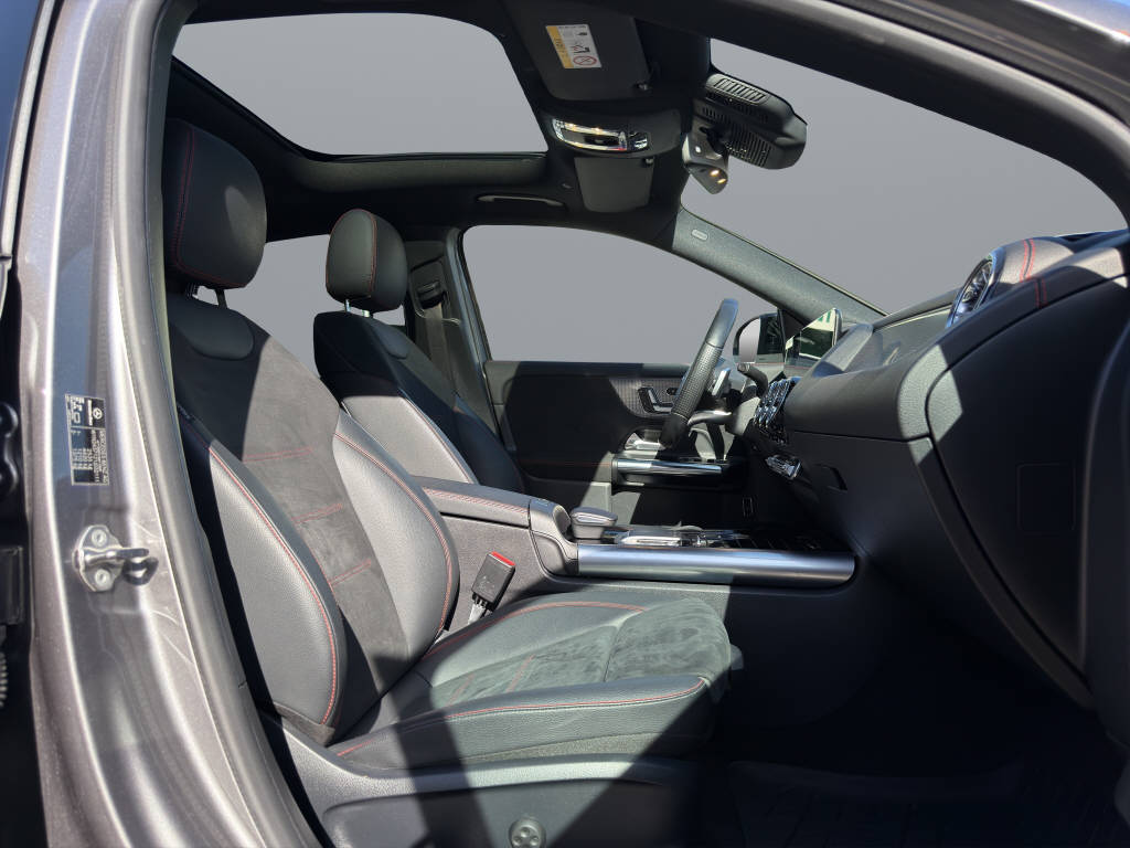 MERCEDES-BENZ EQA 350 Swiss Star AMG Line 4matic - 16