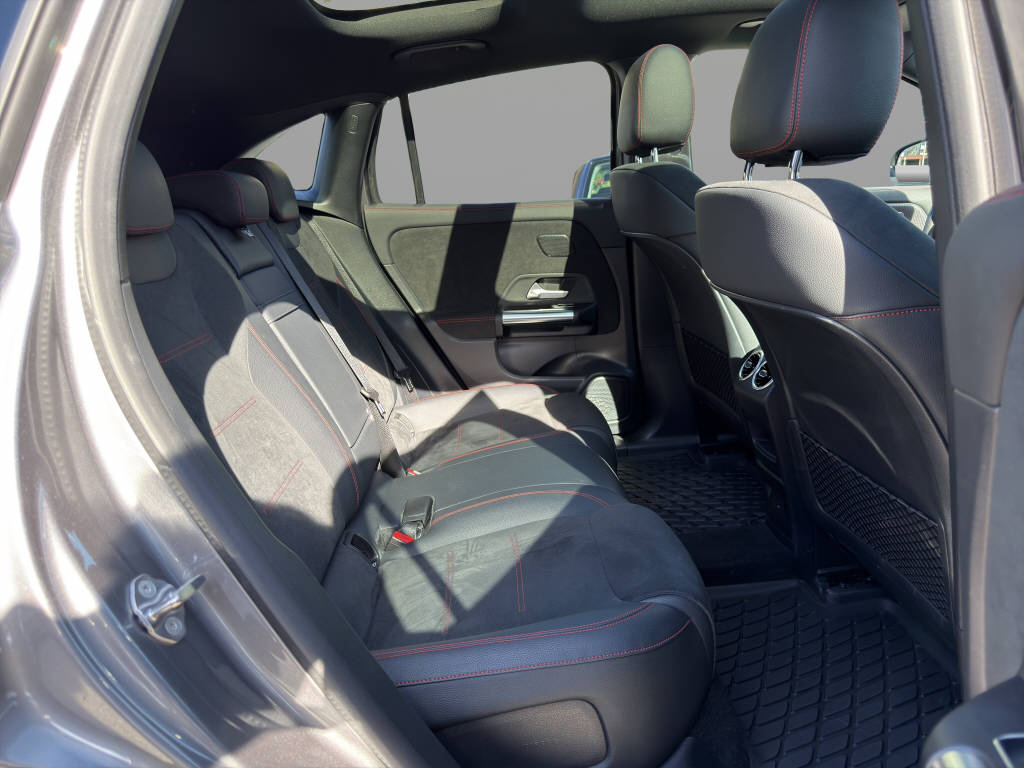 MERCEDES-BENZ EQA 350 Swiss Star AMG Line 4matic - 14