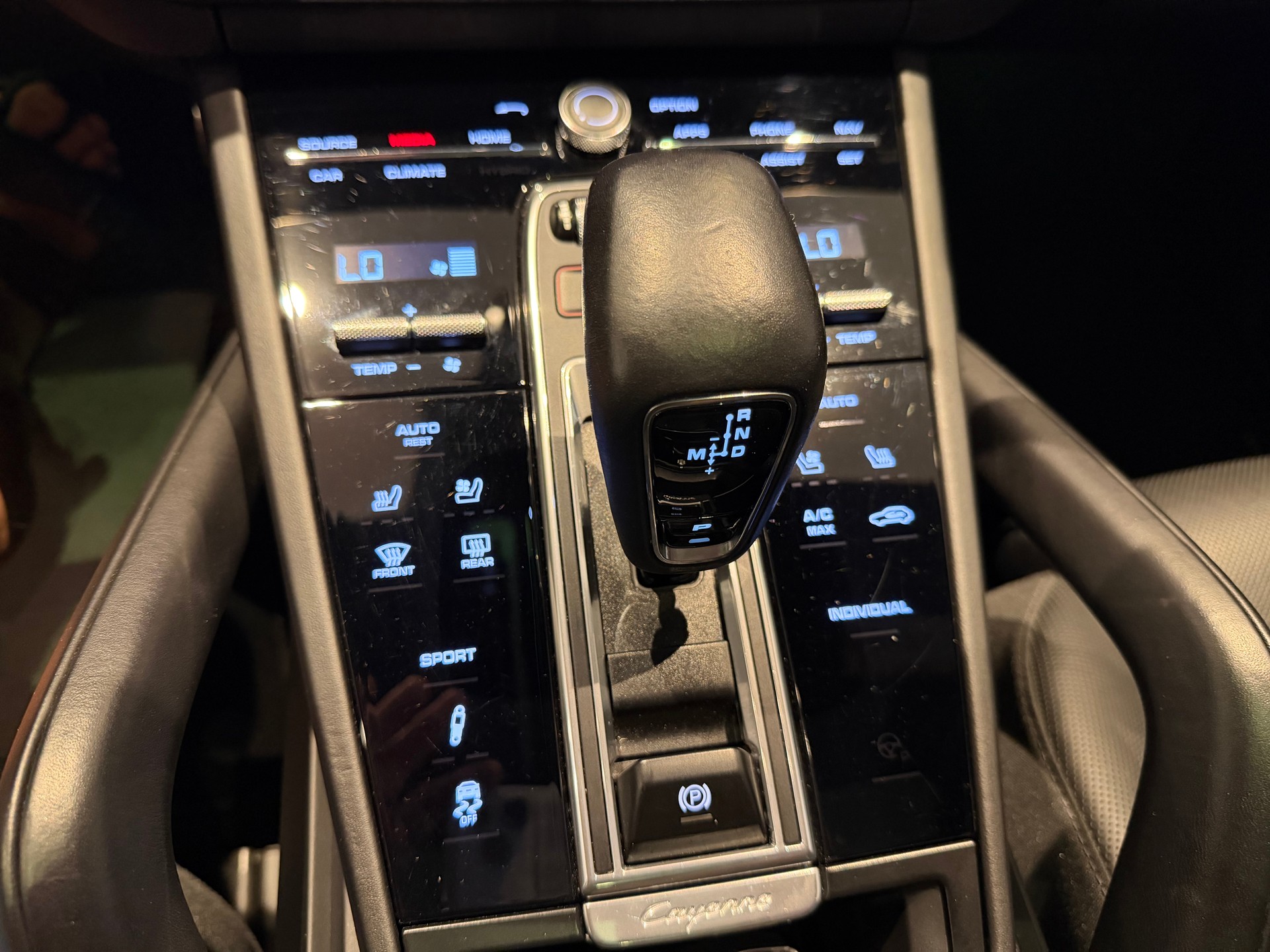 PORSCHE Cayenne 4.0 V8 GTS - 18