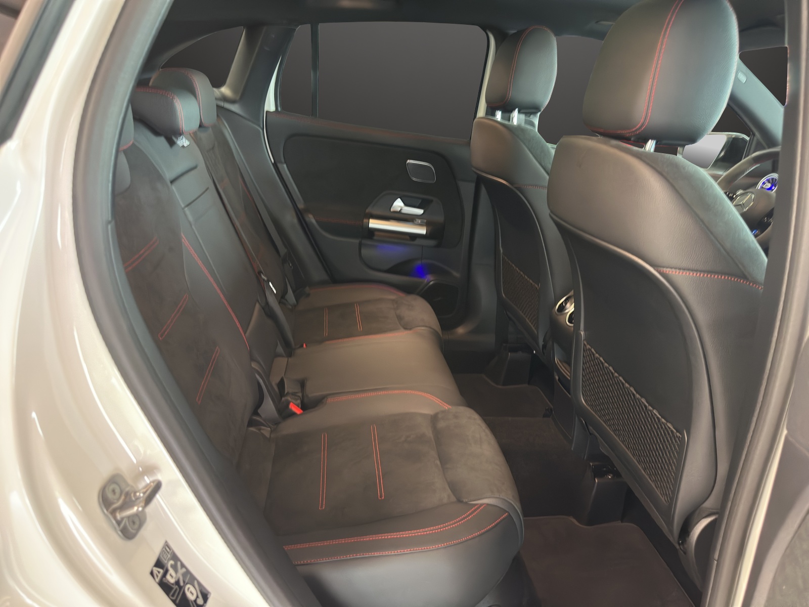 MERCEDES-BENZ GLA AMG 45 S 4M+8G-DCT - 12