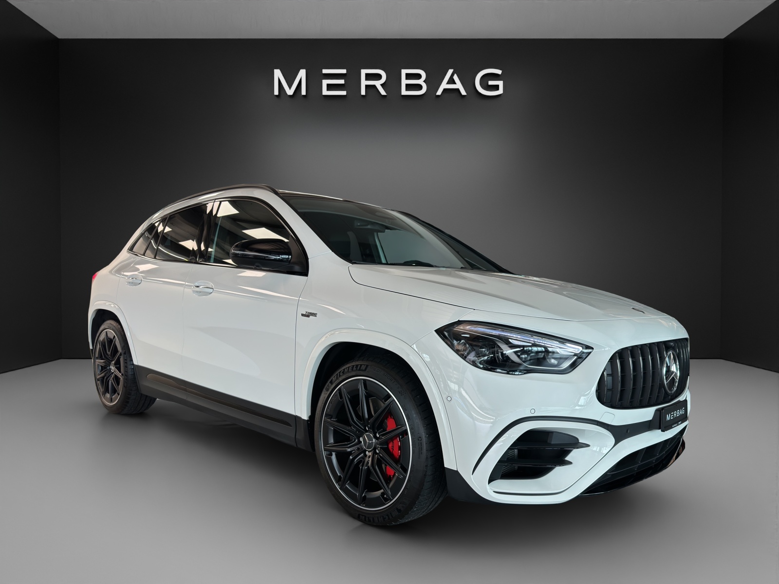 MERCEDES-BENZ GLA AMG 45 S 4M+8G-DCT