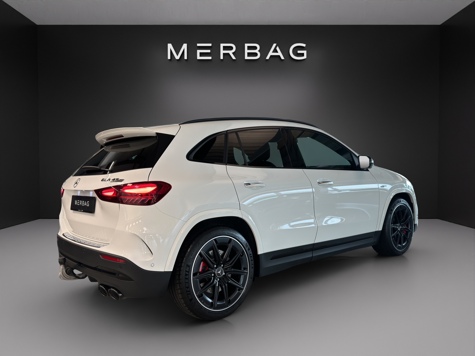 MERCEDES-BENZ GLA AMG 45 S 4M+8G-DCT - 6