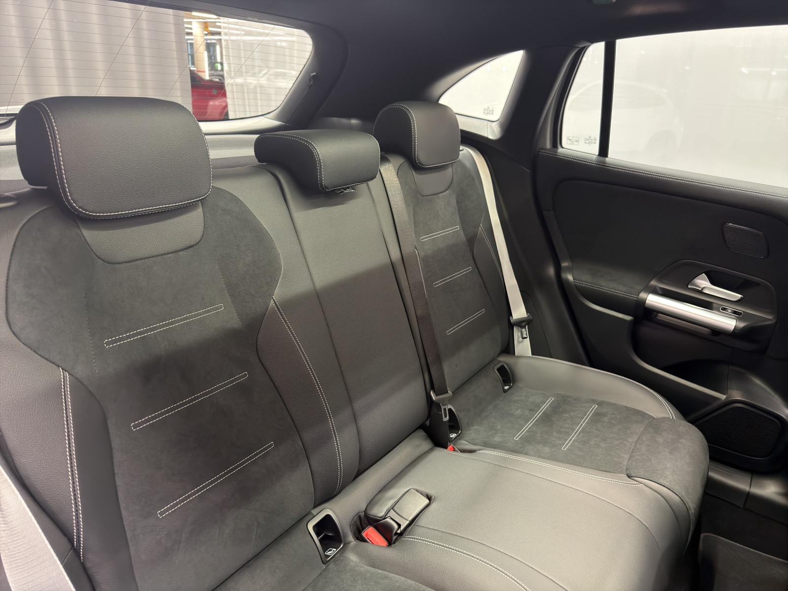 MERCEDES-BENZ GLA 200 AMG Line Night Star - 10