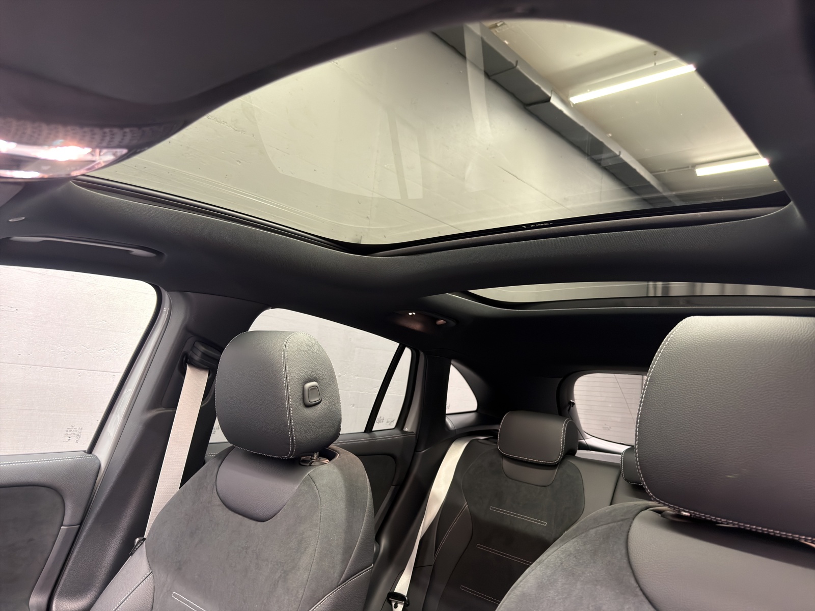 MERCEDES-BENZ GLA 200 AMG Line Night Star - 15