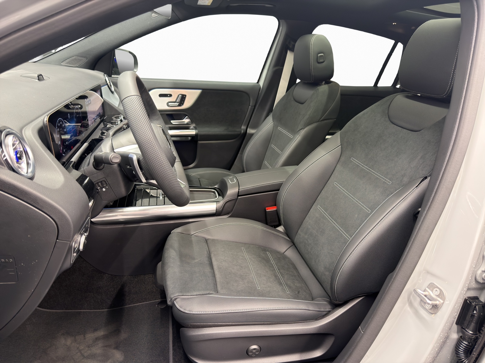 MERCEDES-BENZ GLA 200 AMG Line Night Star - 7