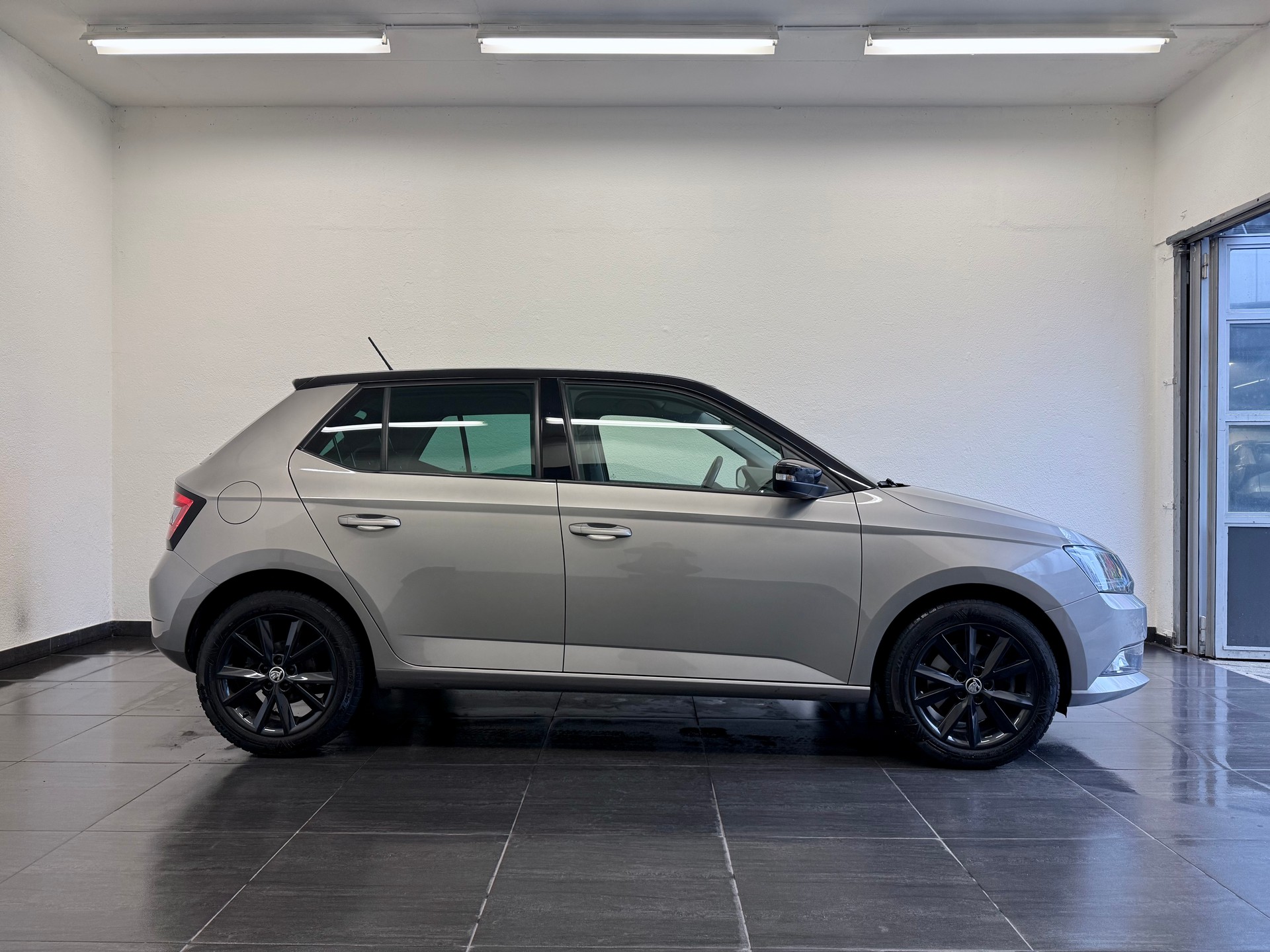 SKODA Fabia 1.0 TSI Monte Carlo - 9