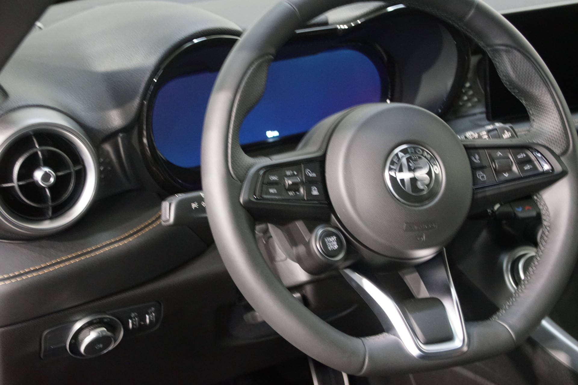 ALFA ROMEO Tonale 1.5 48V Hybrid Sprint Edition - 14