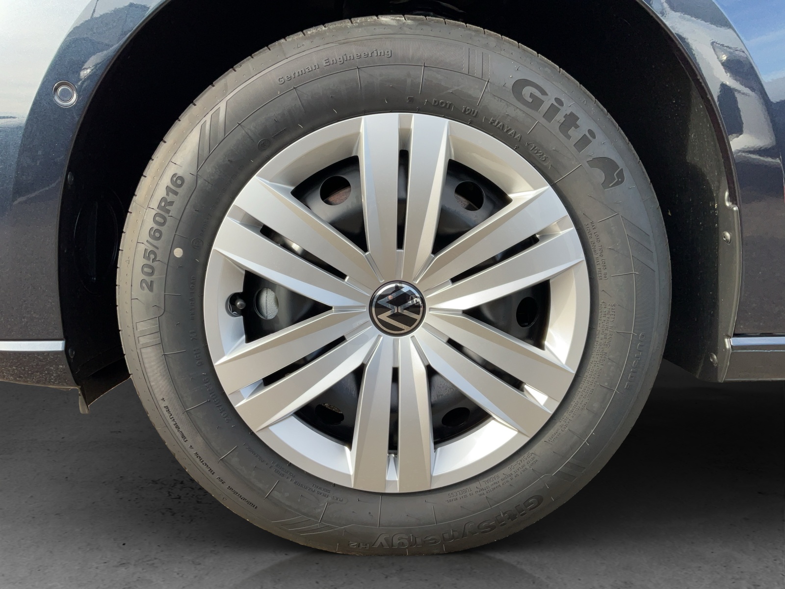 VW Caddy 1.5 TSI DSG - 13