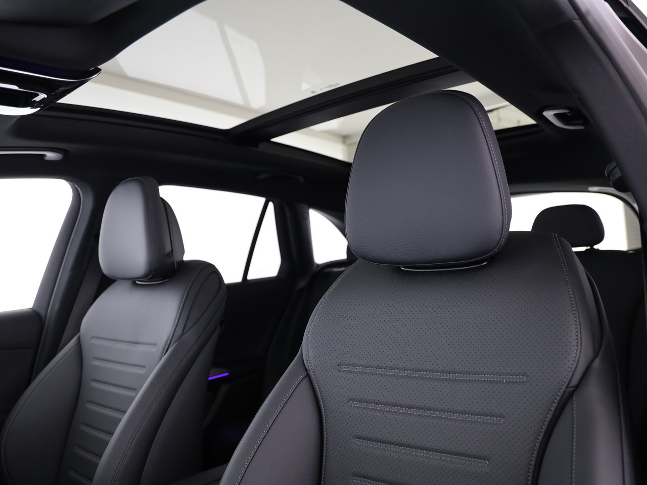 MERCEDES-BENZ GLC 220 d 4Matic 9G-Tronic - 12