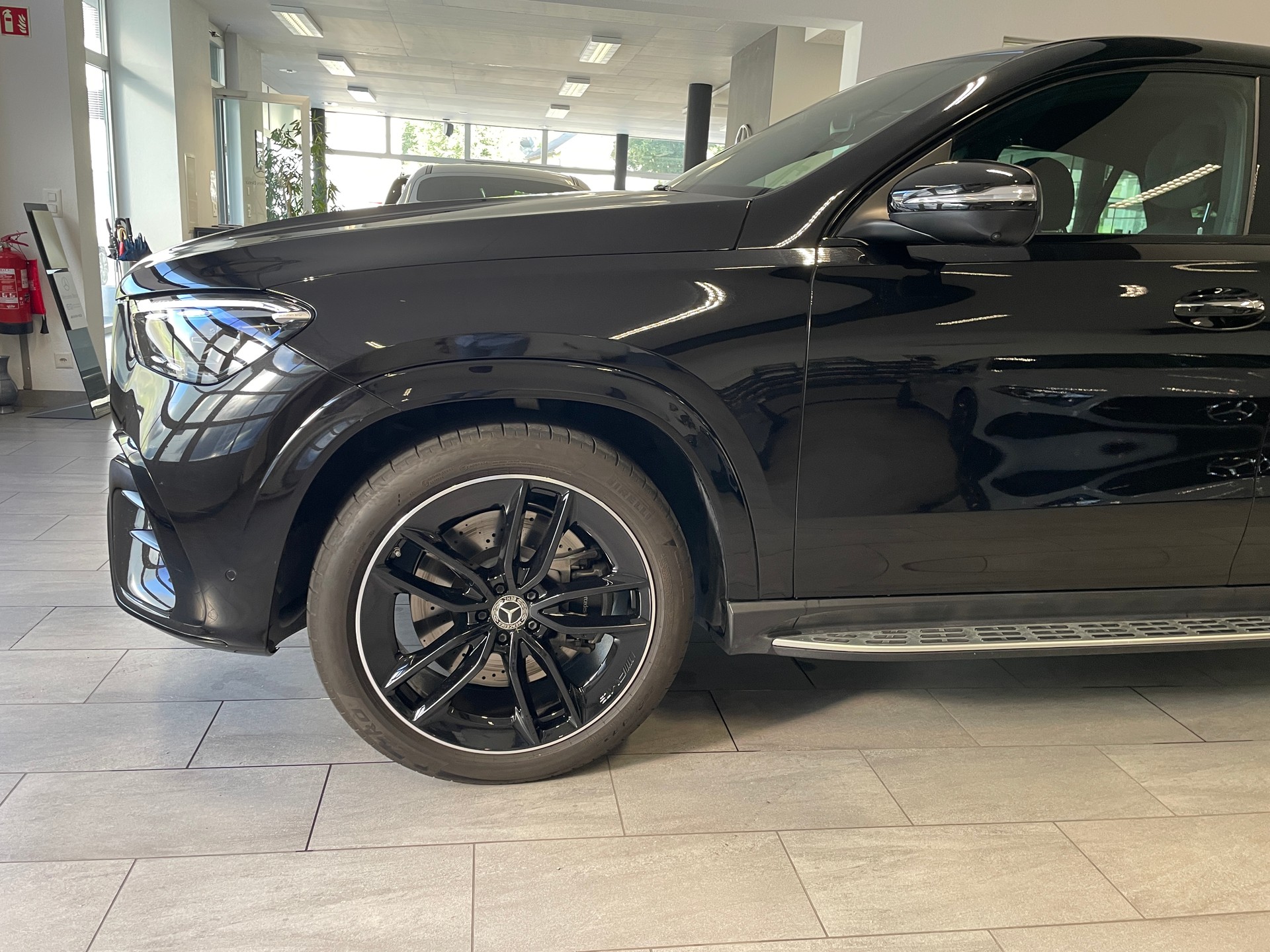 MERCEDES-BENZ GLE Coupé 400 e 4Matic+ 9G-Tronic AMG Line - 3