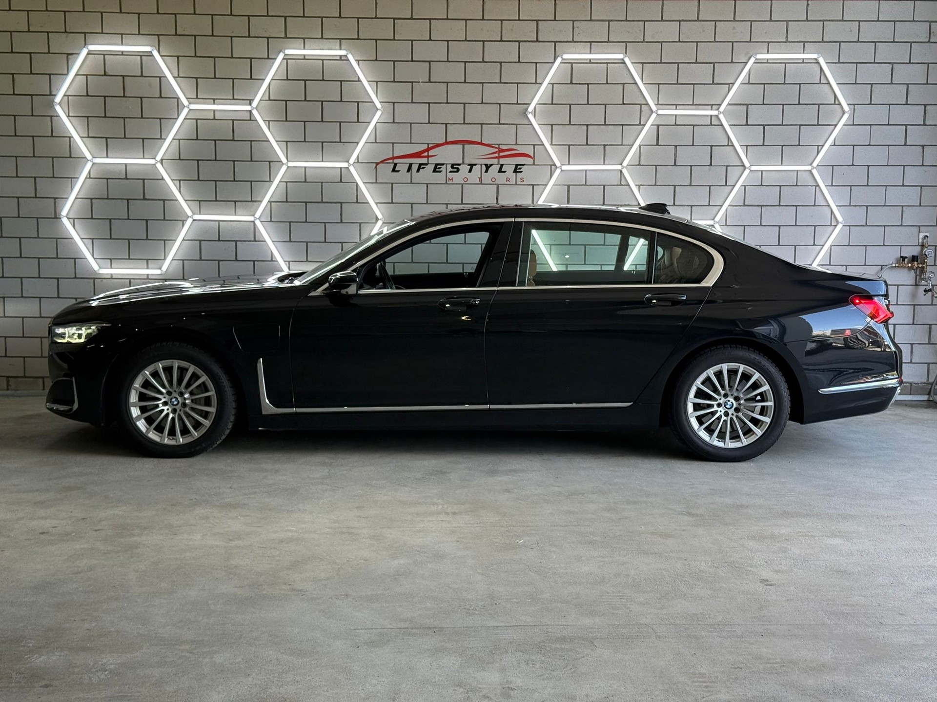 BMW 745Le xDrive Steptronic - 2
