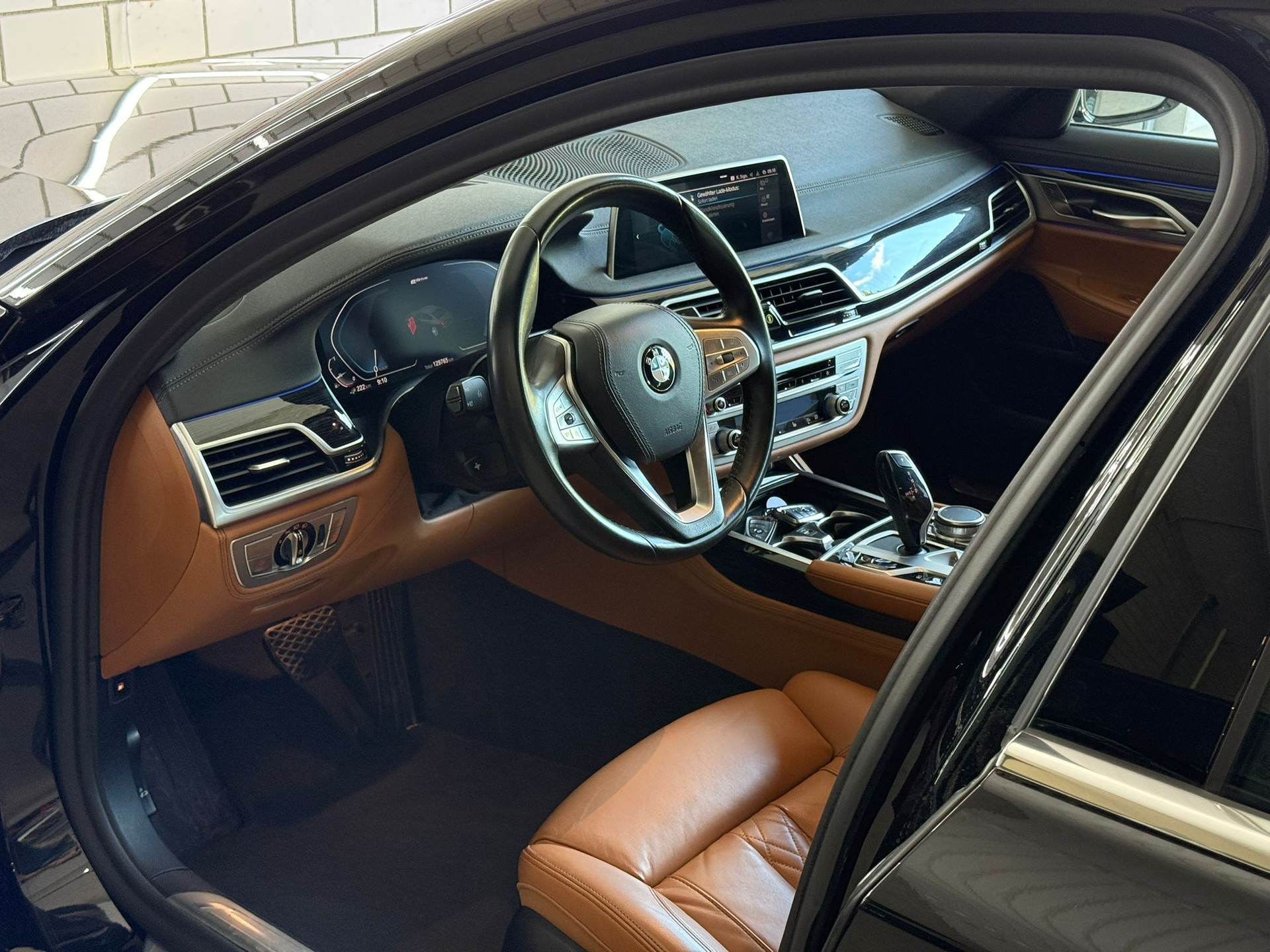 BMW 745Le xDrive Steptronic - 7