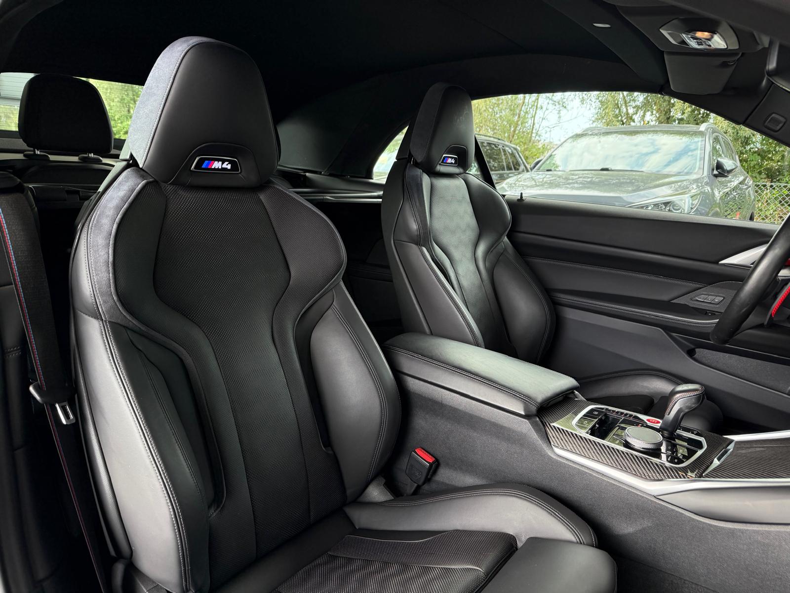 BMW M4 Competition xDrive Cabrio-7