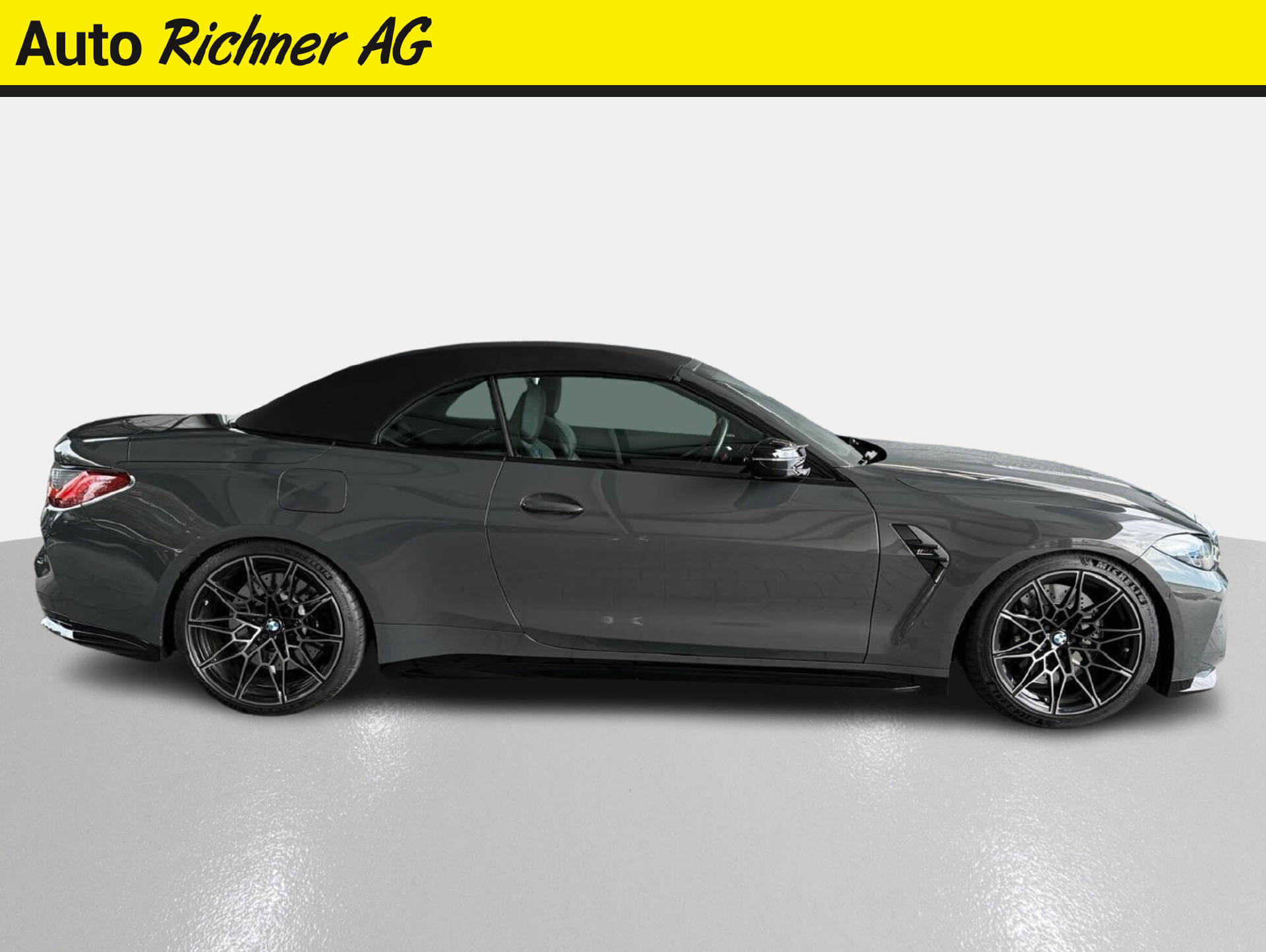 BMW M4 Competition xDrive Cabrio-2